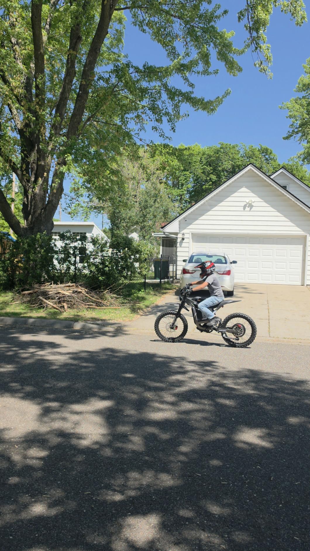 Electric Dirt Bike for Adults, 9000W Peak Motor Electric Motorcycle, 72V 40Ah Battery, Up to 60MPH Off Road Electric Bike, 19