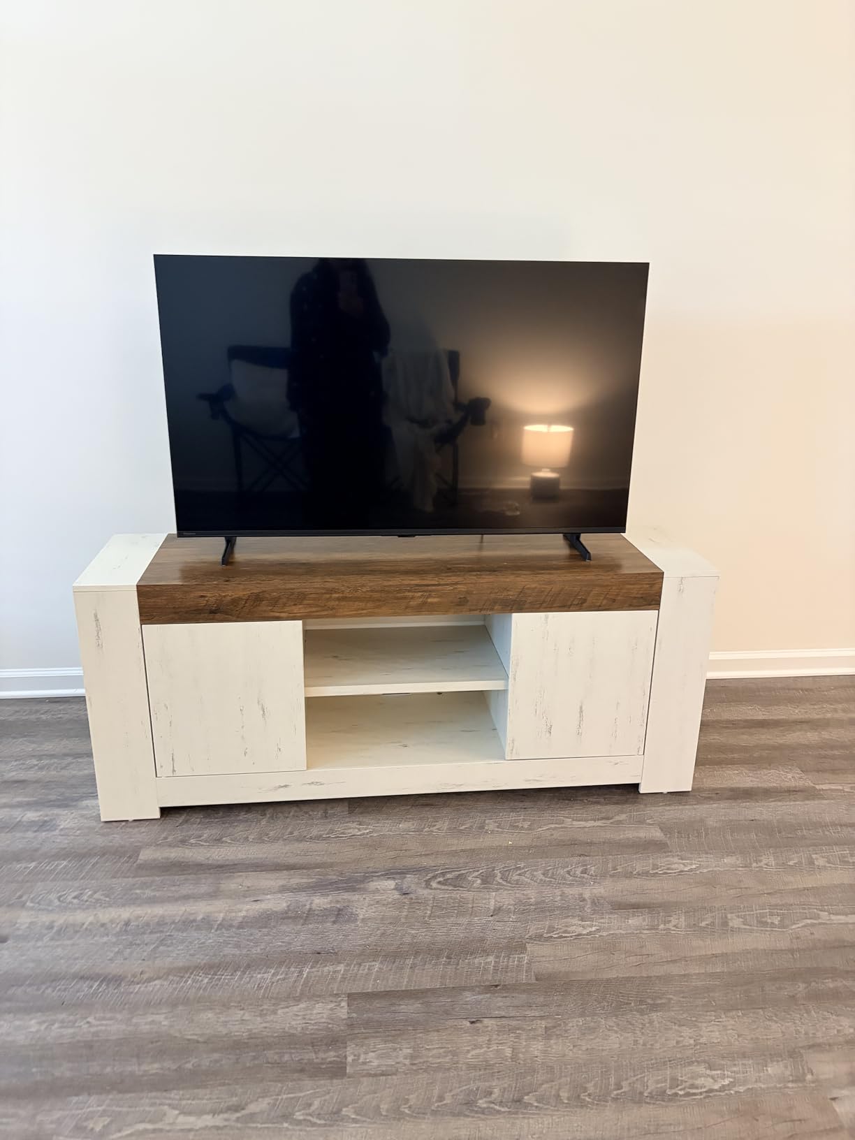 VASAGLE TV Stand, Farmhouse Entertainment Center with Storage Cabinets, Media Console Table for Living Room, Bedroom, for 65 Inch TV, 58 x 15.7 x 23.6 Inches, Honey Brown ULTV623K101S customer photo 1