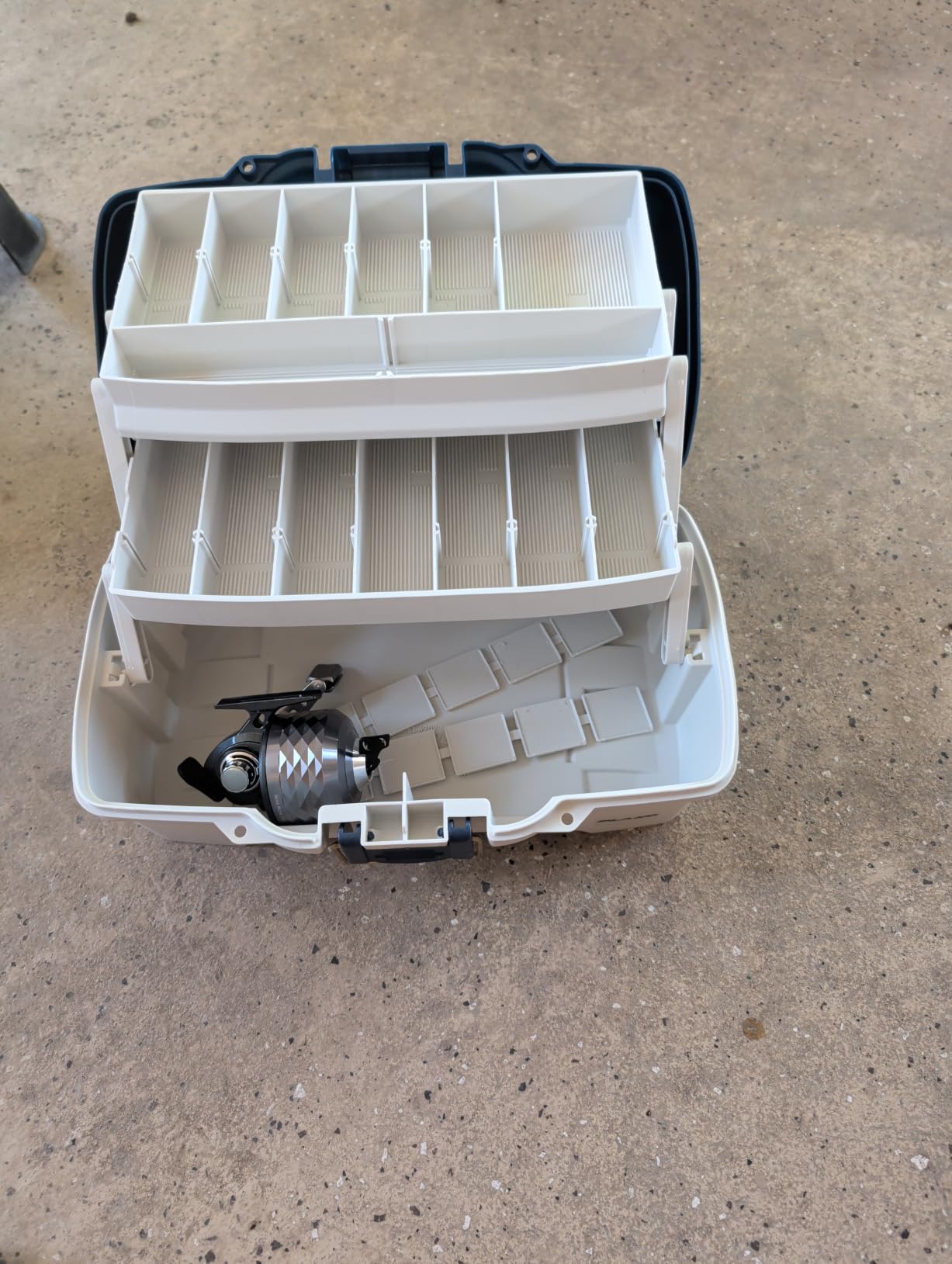 Plano 2-Tray Tackle Box with Dual Top Access, Blue Metallic/Off White, Premium Tackle Storage, 620206, One Size customer photo 2