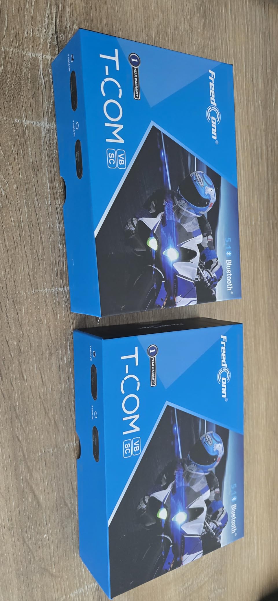 FreedConn TCOM VB Motorcycle Bluetooth Headset, 2-Way 800M Helmet Communication Systems, Motorbike Bluetooth Intercom, FM/BT5.0/Siri/2 in 1 Mic, 2 Pack customer photo 2