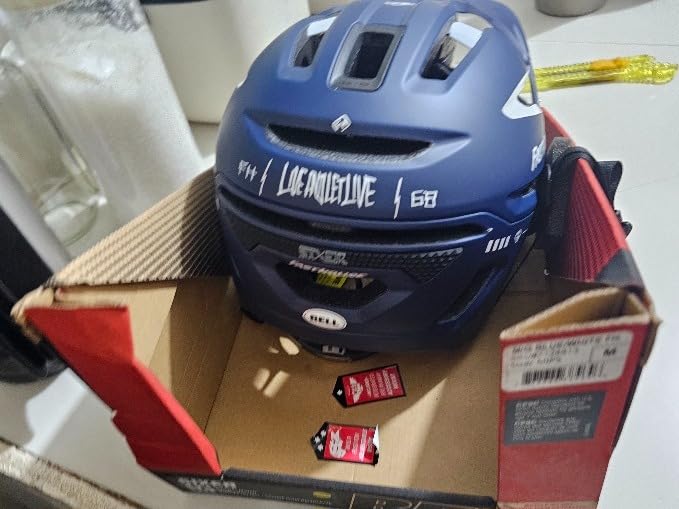 Bell Sixer MIPS customer photo 1
