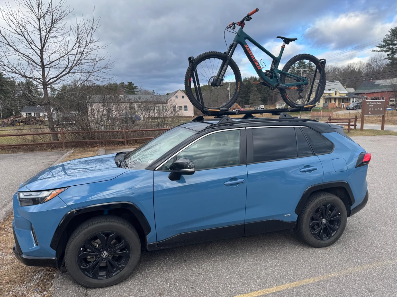 KUAT Piston SR - Secure Rugged Durable Kashima-Coated Portable Foldable Easy-to-Use No Frame Contact Rooftop Bike Rack with 53