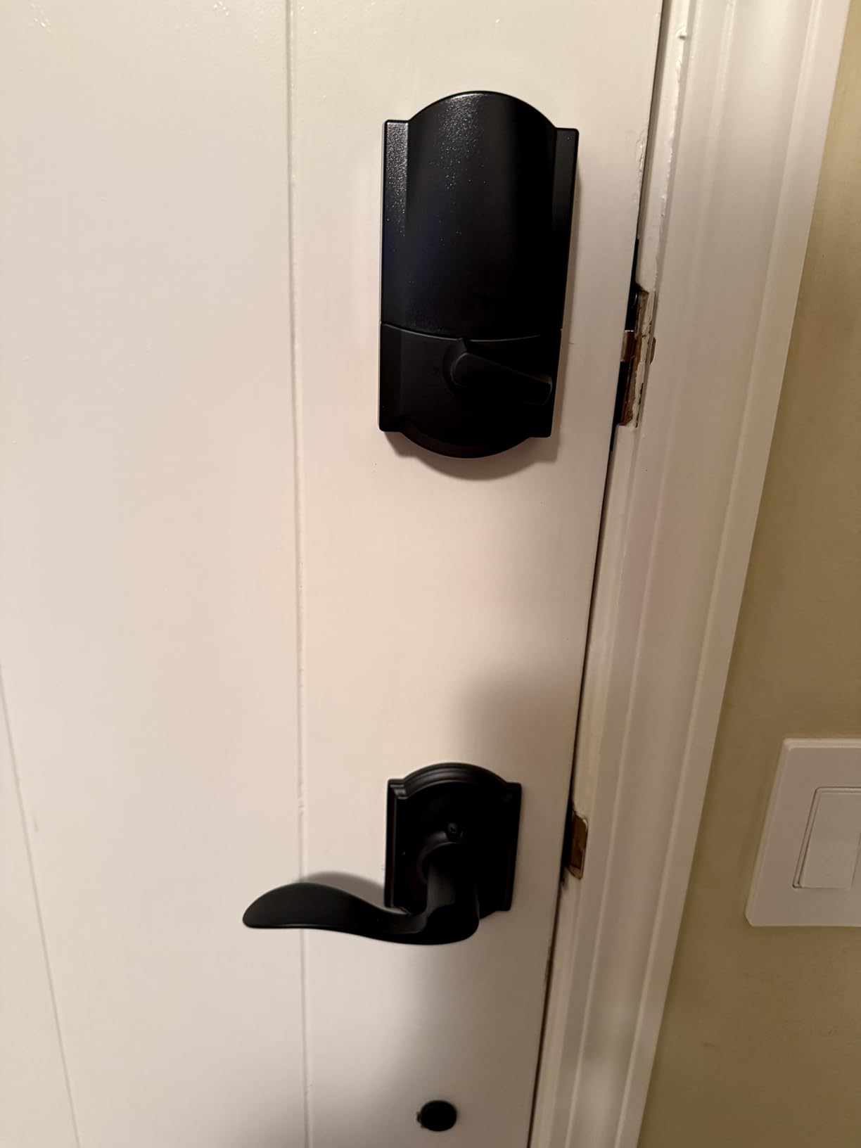 Schlage Encode Plus Smart Wi-Fi Lock for Front Door, Keyless Entry Deadbolt, Unlock with Apple Watch, Built-in WiFi and App Control, Easy Install, Alexa & Apple HomeKit Compatible, Aged Bronze customer photo 1
