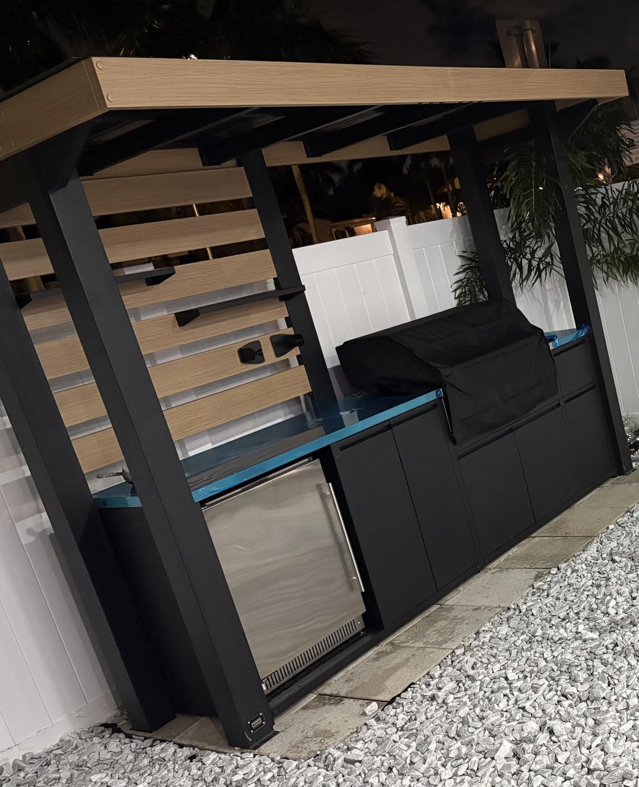 Backyard Discovery Fusion Flame Galvanized Steel Covered Outdoor Kitchen with 5-Burner Stainless, Grill, Refrigerator, Countertop, Storage, and Roof for All-Season Outdoor Cooking customer photo 1