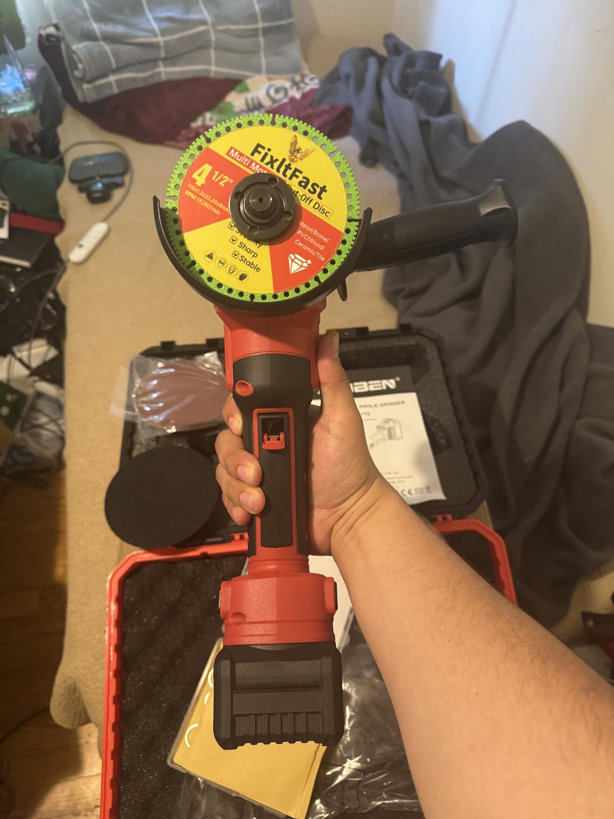 AOBEN Cordless Angle Grinder 4-1/2 inch, 21V Battery Grinder Kit, Power Electric Cut Off Tool, Brushless Motor, 2x4.0Ah Battery & Charger customer photo 2