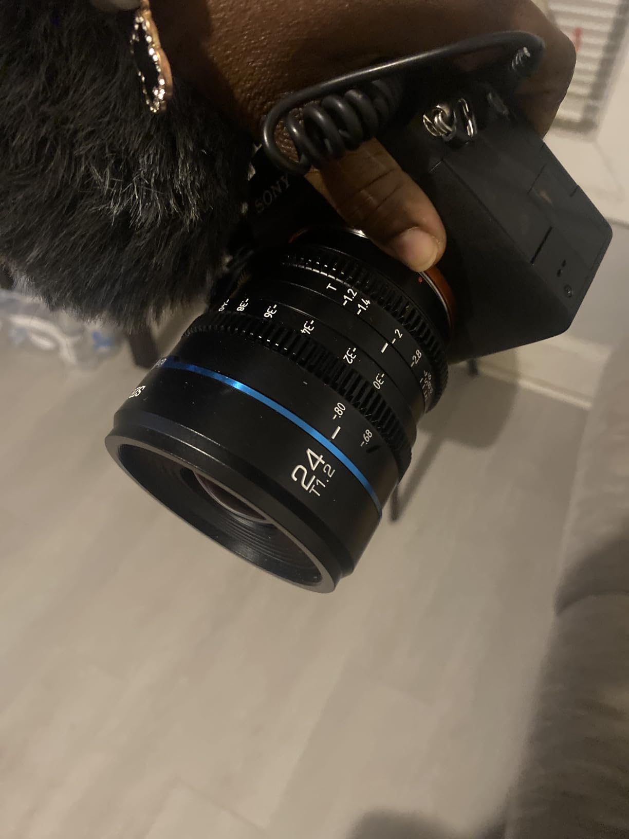 SIRUI Night Walker 16mm S35 Wide Angle Cine Lens, T1.2 Large Aperture Manual Focus Lens for E Mount Cameras, FX30, ZVE-10, A6500, A6600 customer photo 2