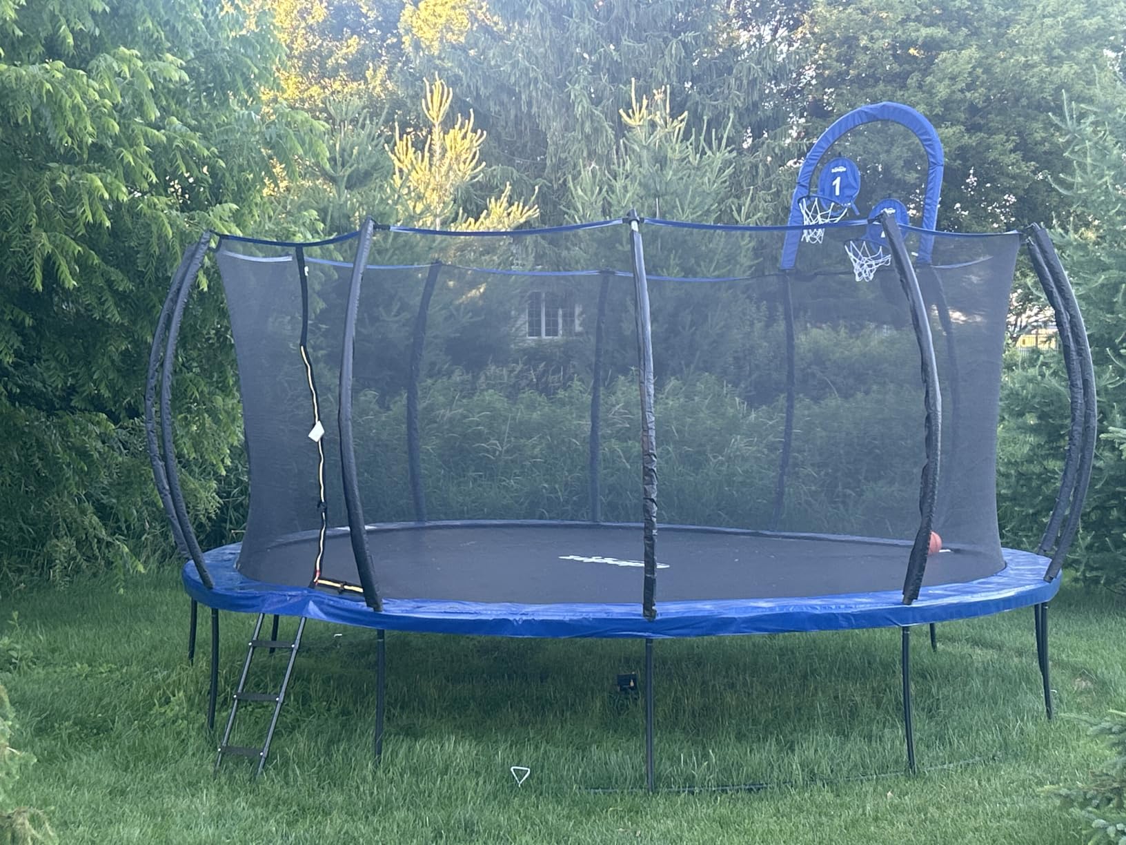 Zupapa 1800LBS Capacity No-Gap Design Trampoline with Safety Enclosure Net and Non-Slip Ladder, 10-Year Quality Assurance customer photo 1
