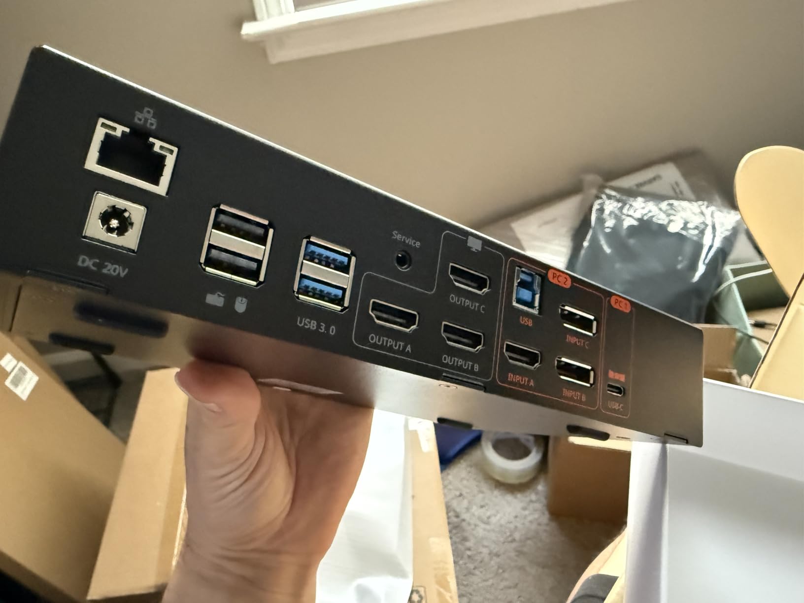 TESmart 8K@60Hz DP KVM Switch 2 Monitors 2 Computers EDID, DP 1.4 KVM Switch Dual Monitor 4K@144Hz for Gaming Dock, Support USB3.0, Gigabit Network, Hotkey Switch, Audio & Mic with All Input Cables customer photo 2