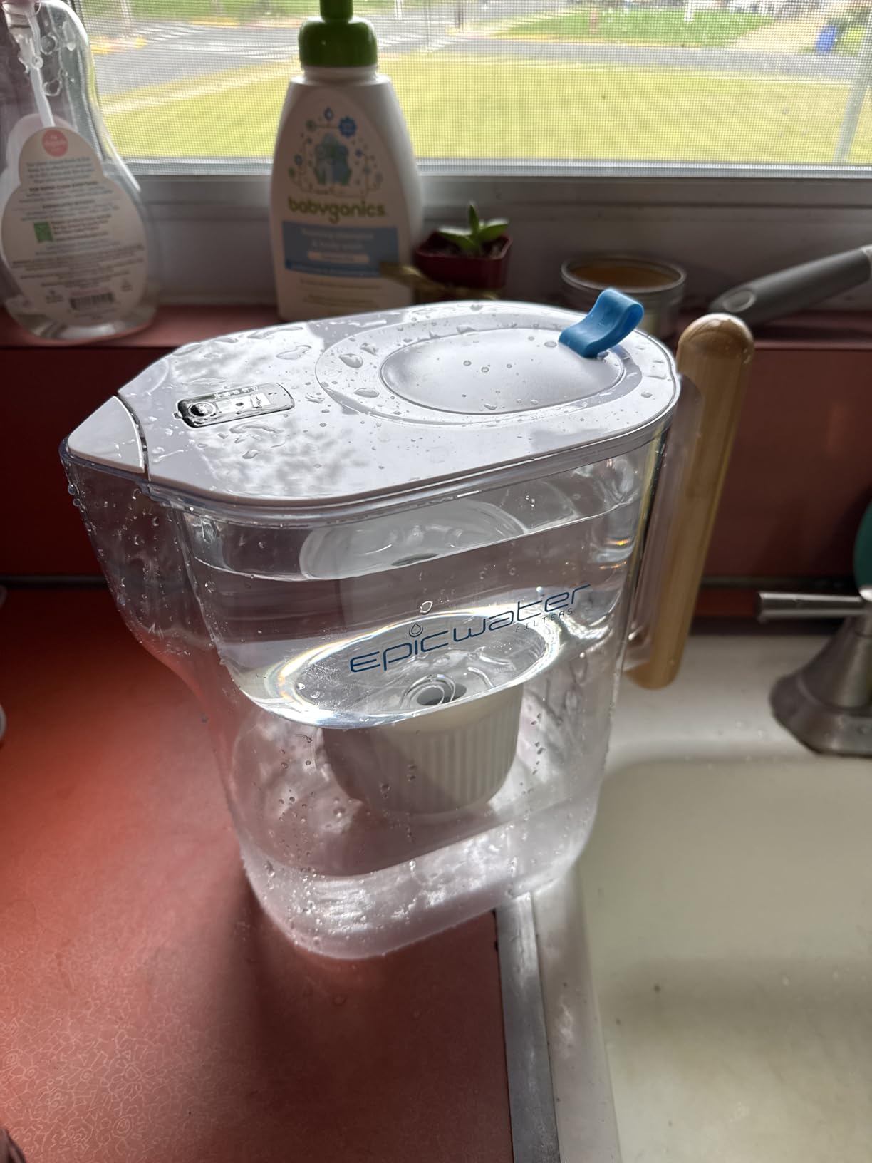 Epic Pure XP Water Filter Pitcher with Advanced CoreXchange Filter | NSF Certified | Removes PFAS, Lead, Chlorine & More | BPA-Free | Made in USA (White & Bamboo) customer photo 2