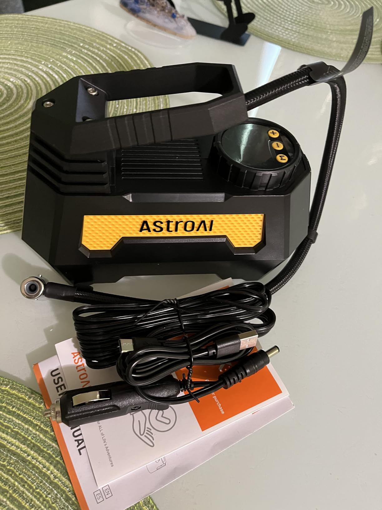 AstroAI H2 Pro Cordless Tire Inflator Portable Air Compressor Tire Pump with DC 12V & Battery Dual Power Supply Digital Pressure Gauge Fast Inflation Air Pump for Car Tires Motorcycles Bikes, Yellow customer photo 1