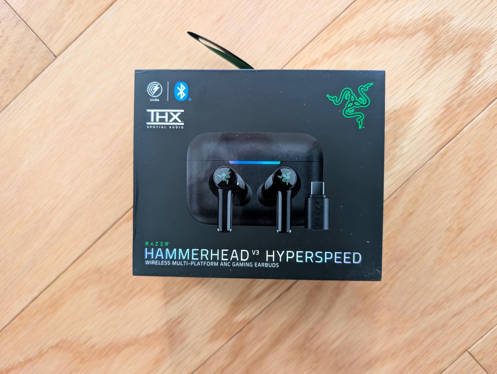 Razer Hammerhead V3 X HyperSpeed Wireless Multi-Platform Gaming Earbuds - 2.4GHz & Bluetooth 5.3, Up to 35 Hr Battery, THX Spatial Audio, for Smartphones, PC, Laptop, Tablet, PS5, Steam Deck customer photo 1