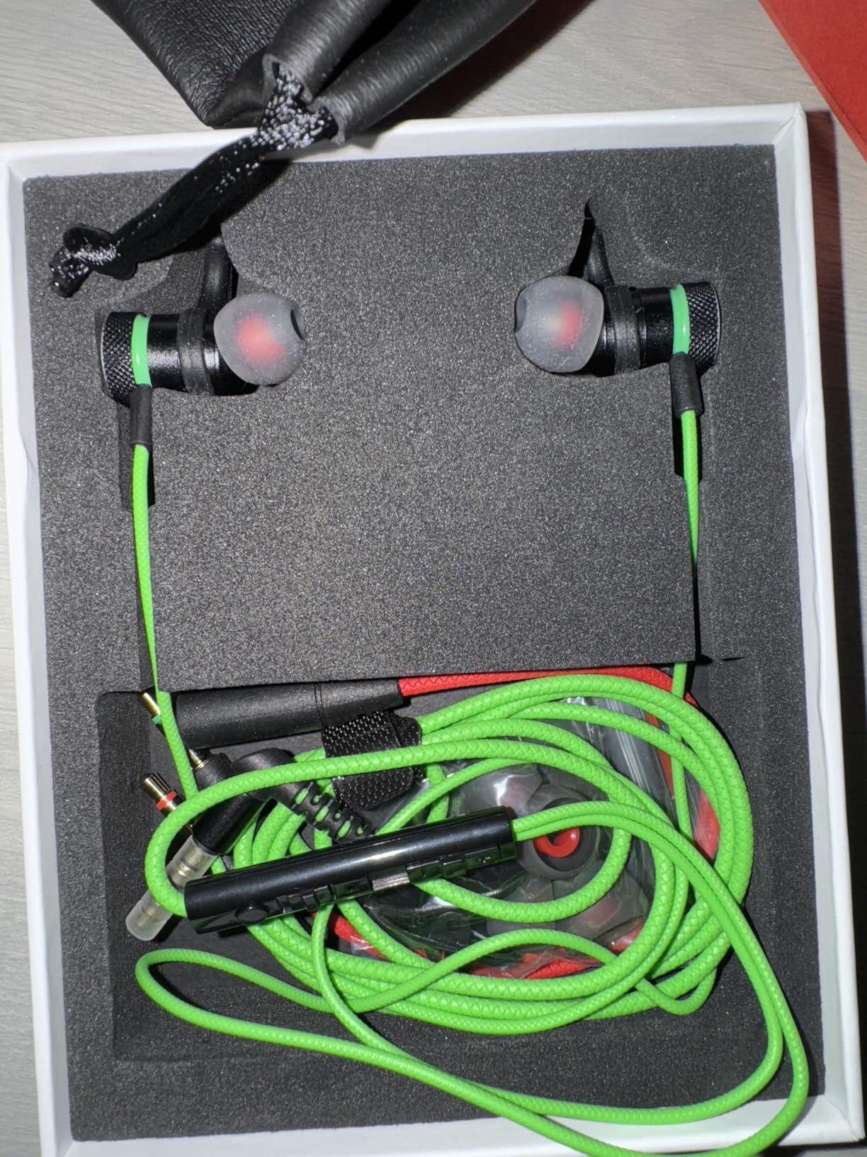 KASOTT SoundMaster Pro V1 - Gaming Earphones with Dual Audio Drivers, Battle Buds, in-Line Mic with Mute and Volume Control, Compatible with Xbox Series, Xbox One, PS5, PS4, Switch, PC customer photo 2