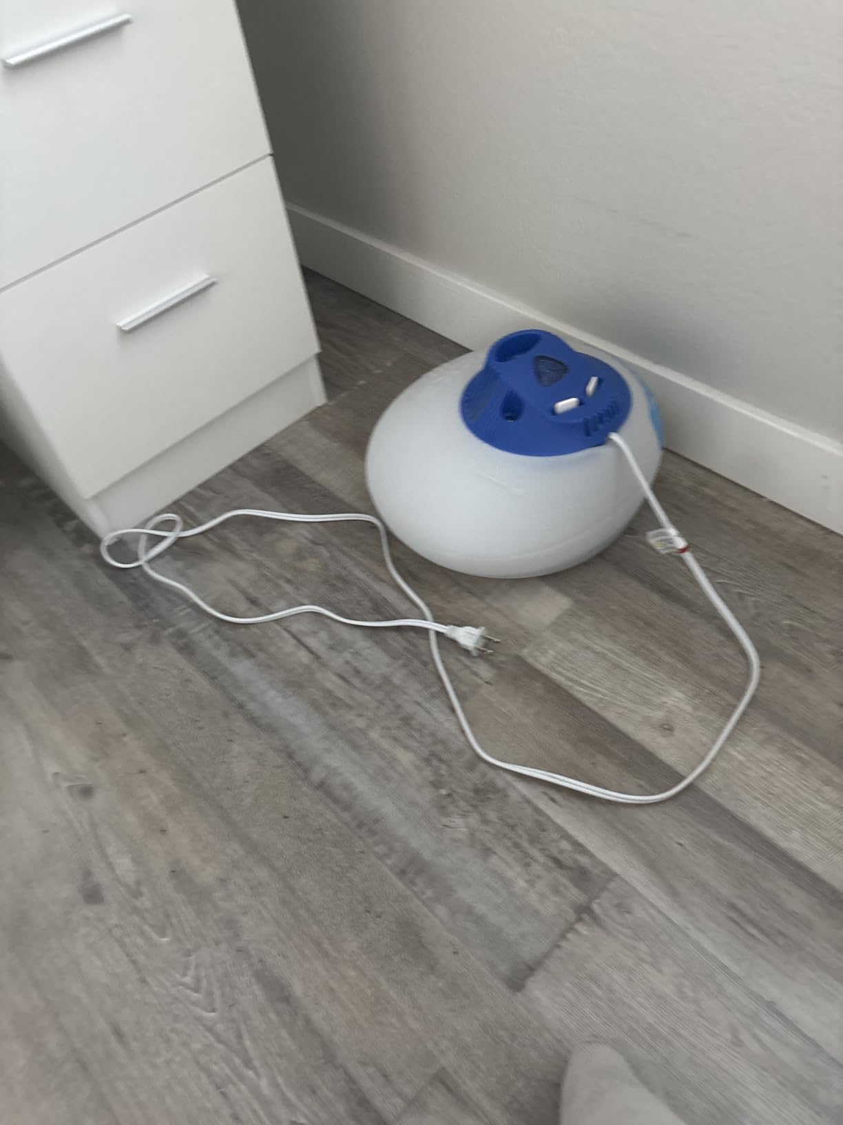 Vicks Warm Steam Vaporizer & Humidifier for Small and Medium Rooms | 1.5 Gallon Tank Humidifier with Night Light, Works with VapoPads and VapoSteam customer photo 1