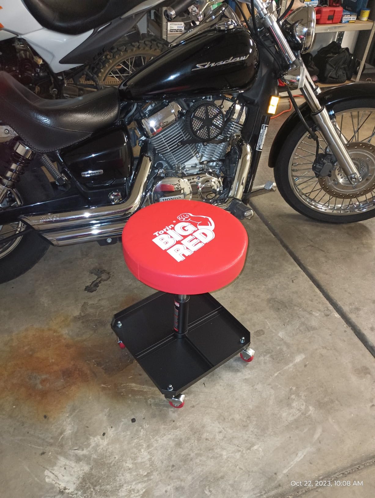 BIG RED TR6350 Torin Rolling Pneumatic Creeper Garage/Shop Seat: Padded Adjustable Mechanic Stool with Tool Tray Storage, Red Large customer photo 2