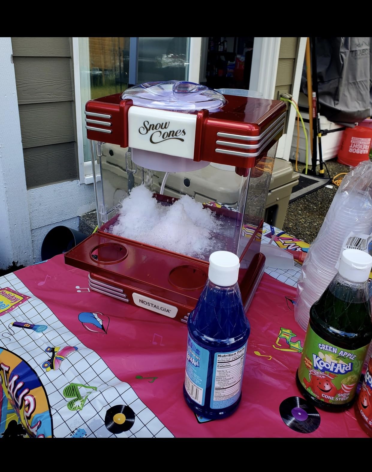 Nostalgia Snow Cone Shaved Ice Machine - Retro Table-Top Slushie Machine Makes 20 Icy Treats - Includes 2 Reusable Plastic Cups & Ice Scoop - Retro Red customer photo 1