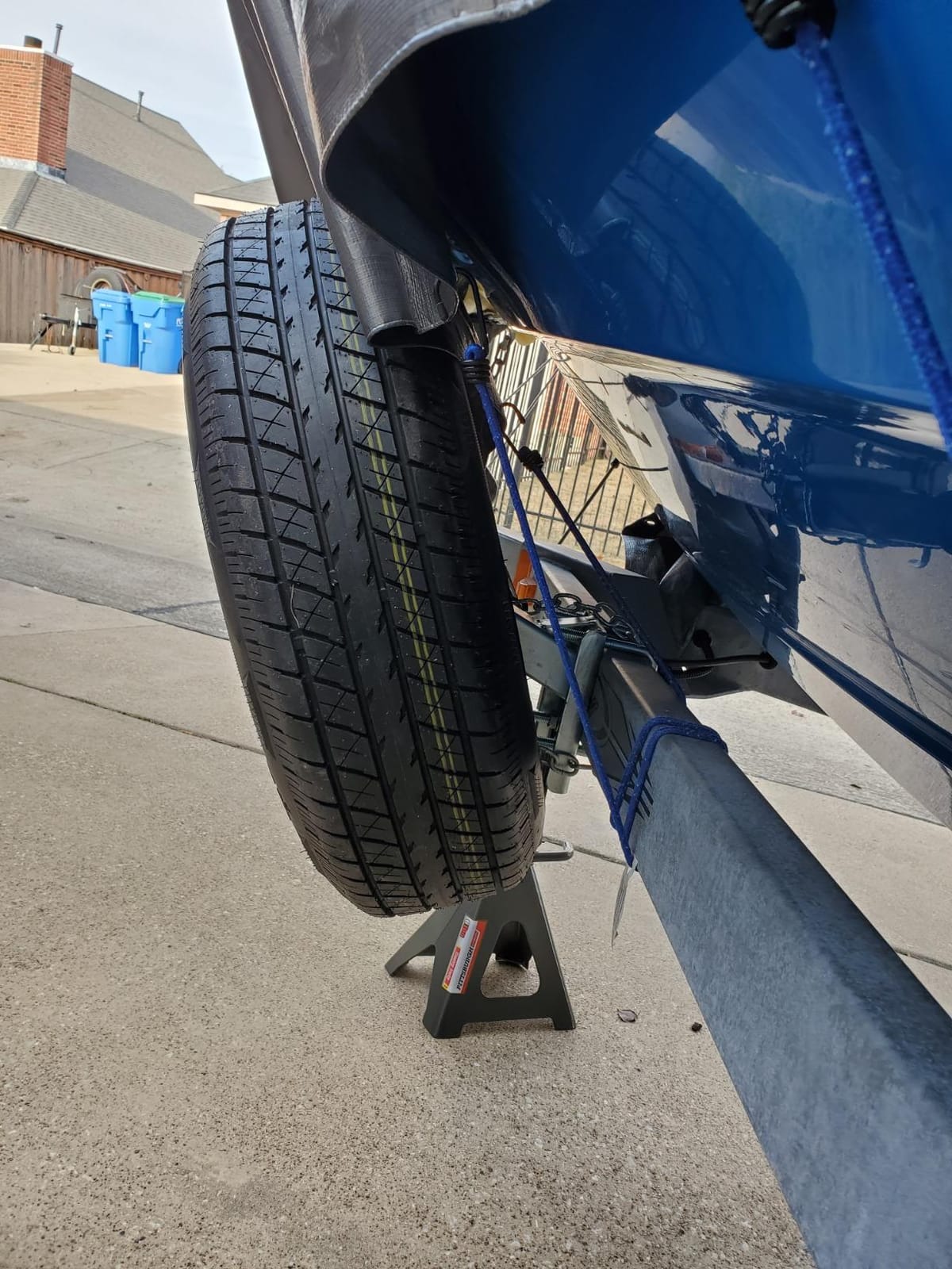 Extreme Max 3001.0064 High-Mount Spare Tire Carrier customer photo 1
