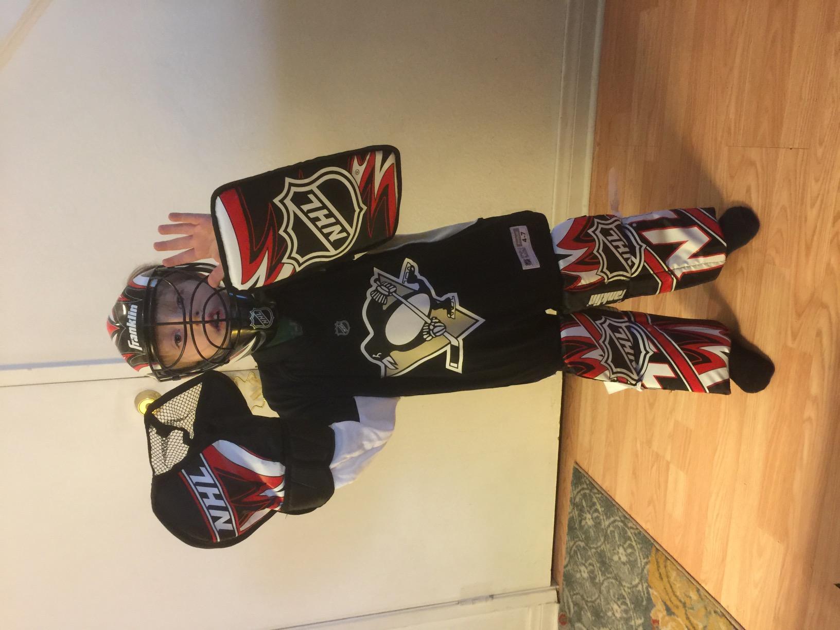 Franklin Sports NHL Youth Knee Hockey Goalie Pads + Helmet Set - Kids Knee + Mini Hockey Goalie Gear + Equipment customer photo 2
