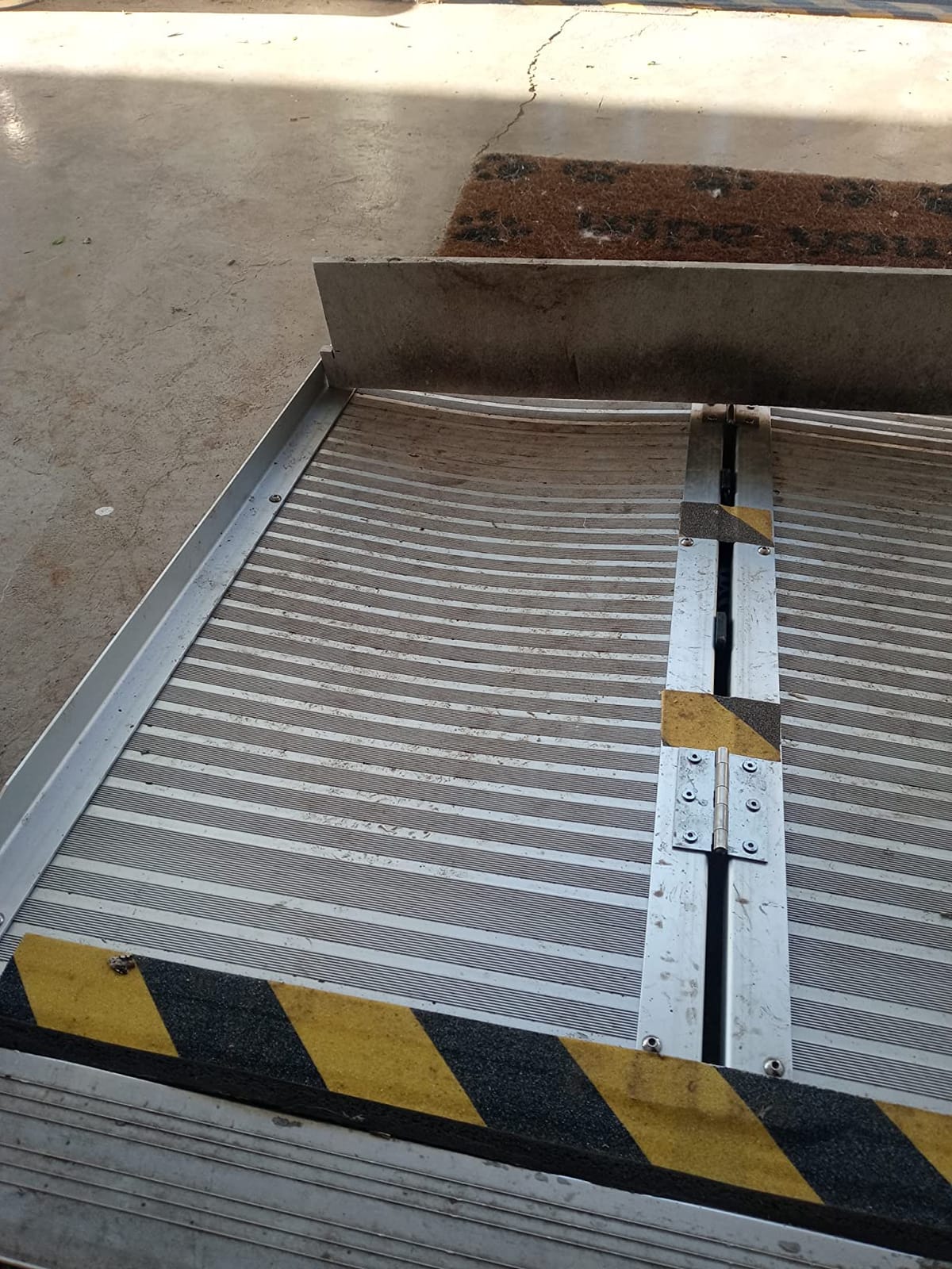 Silver Spring 4' Long Folding Mobility and Utility Ramp - 600 lb. Weight Capacity SCG-4 customer photo 1