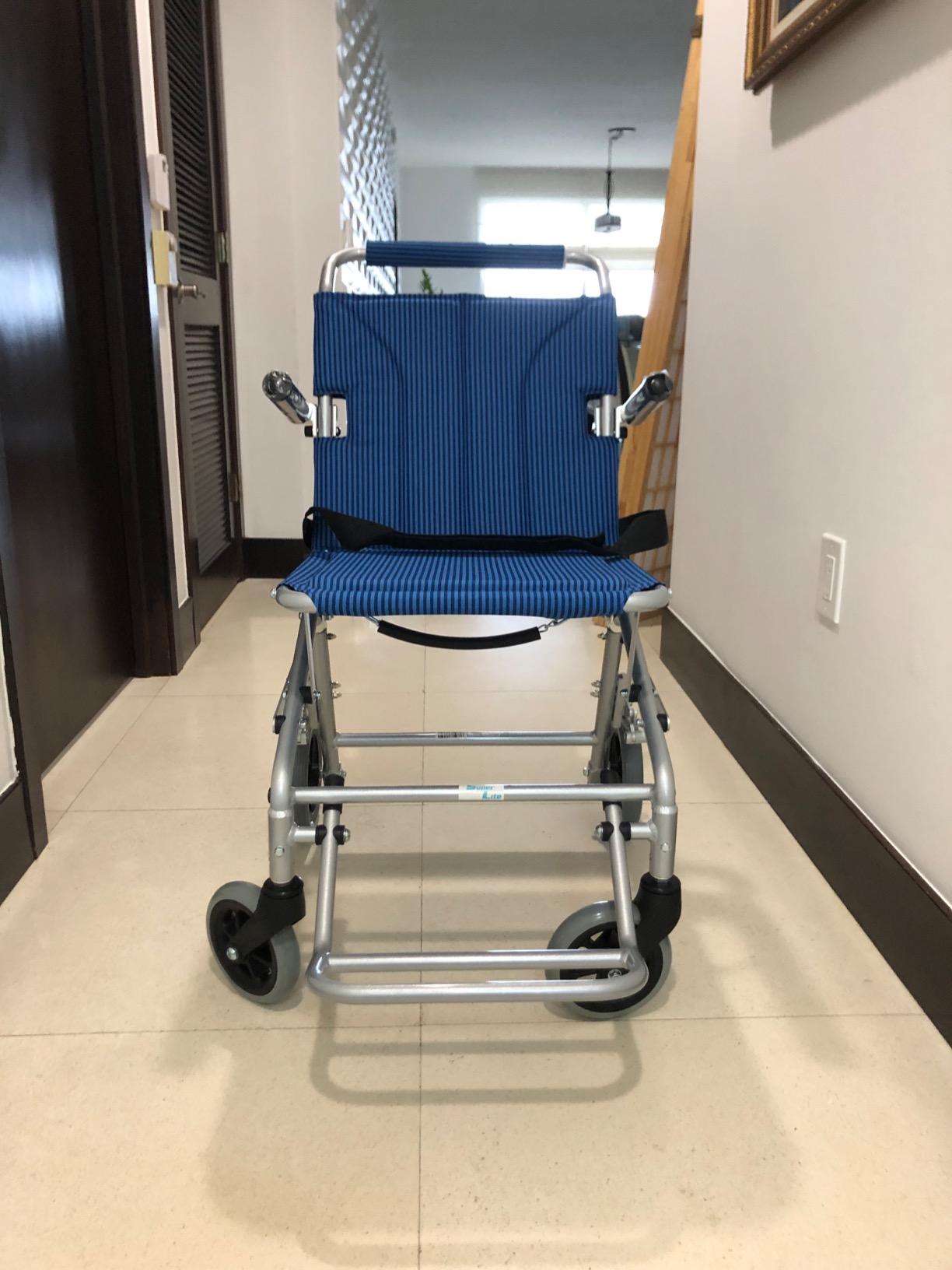 Drive Medical Lightweight Folding Transport Wheelchair With Carry Bag & Flip-Backs Arms customer photo 1