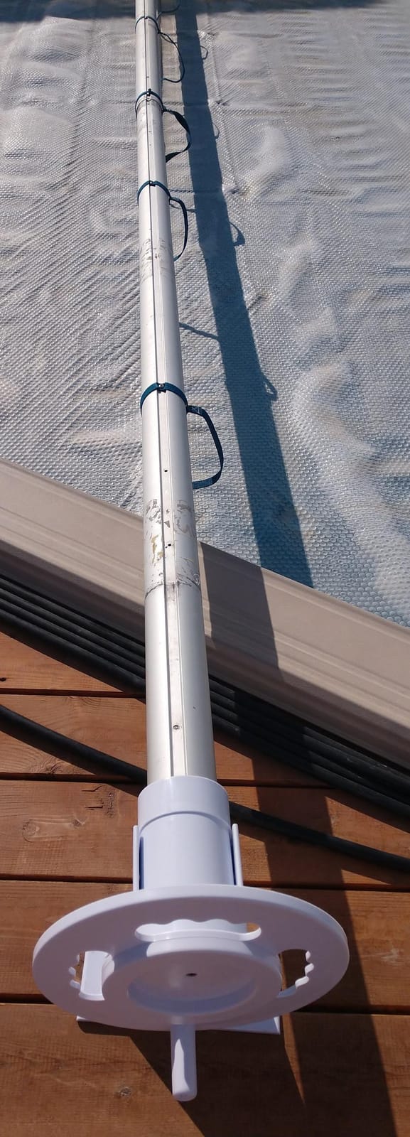 SWIMLINE HYDROTOOLS 52000 Premium Solar Reel System For Above Ground Swimming Pools | Durable | Non-Corrosive | Socket Mountable | With Straps & Hardware | Easy Cranking | TUBE KIT NOT INCLUDED customer photo 1