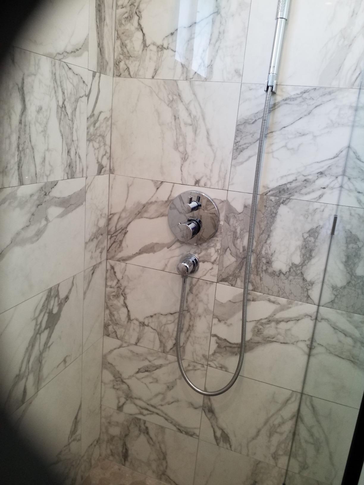 hansgrohe Ecostat Modern Thermostatic Shower Valve Trim with Temperature Control and Diverter in Chrome, 04231000 customer photo 2