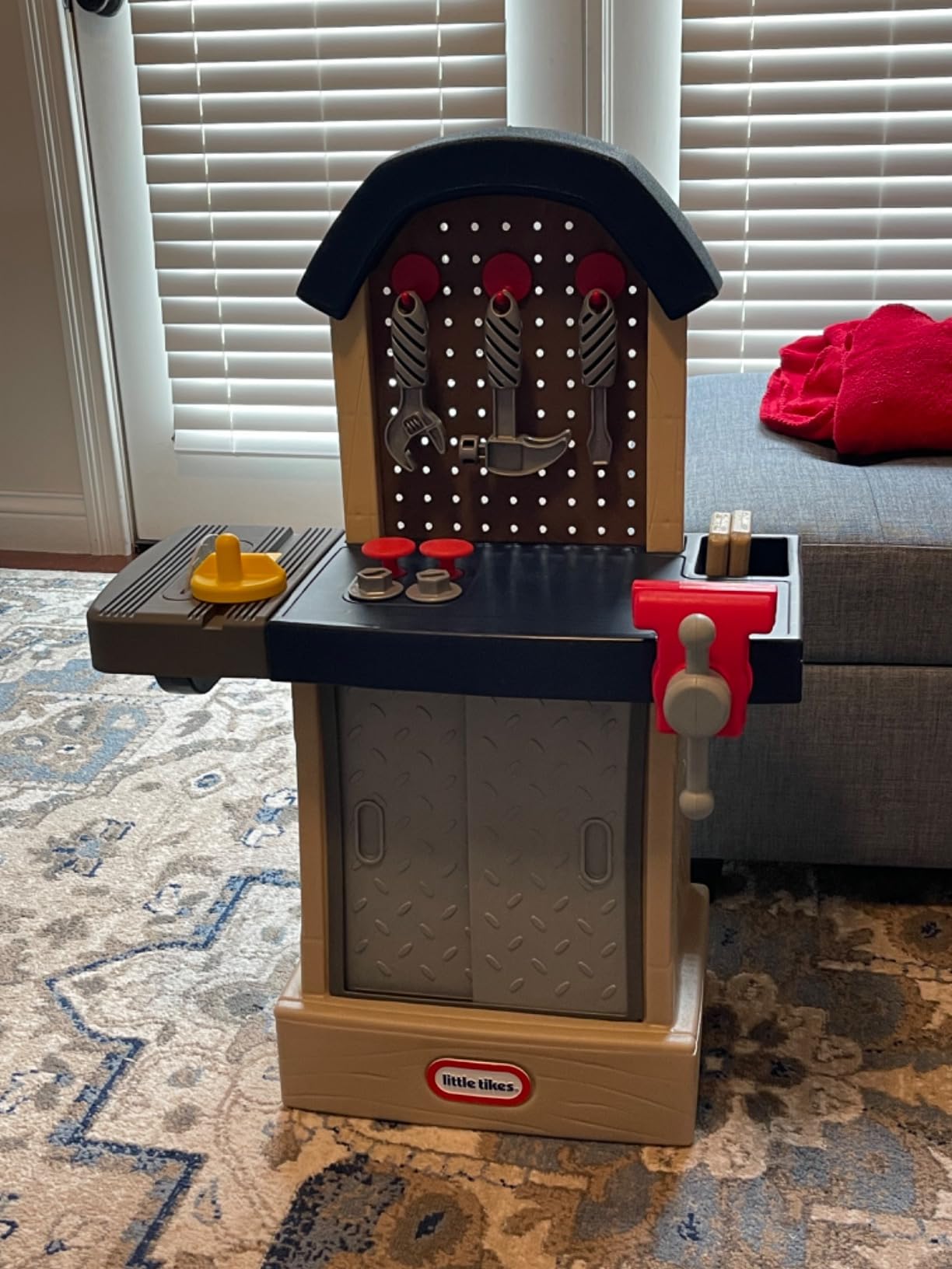 Little Tikes Tough Workshop Beige customer photo 1