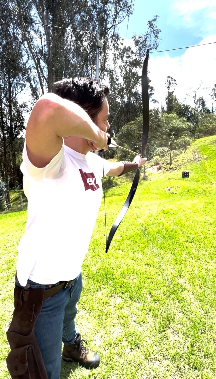 BLOCK Classic Layered Foam Archery Target, 2-Sided Shooting, Unique Open Layer Design Stops Field Points and Broadheads with Friction Not Force, Easy Arrow Removal, Top Carry Handle customer photo 1