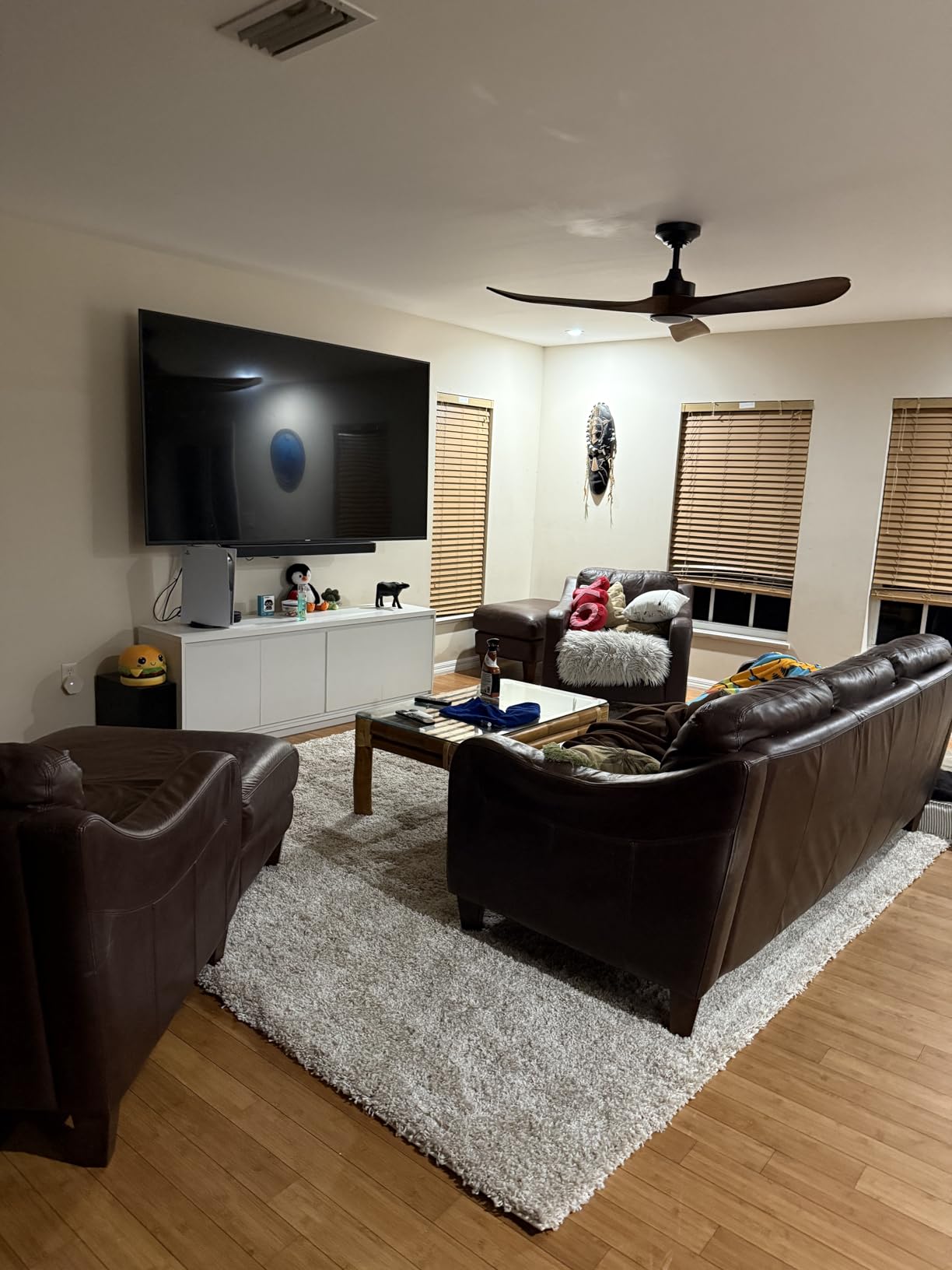 SAFAVIEH California Shag Collection Area Rug - 5'3' x 7'6', Beige, Non-Shedding & Easy to Clean, Ultra Plush Thick Pile, Ideal for Living Room, Bedroom, Dining Space (SG151-1313) customer photo 2