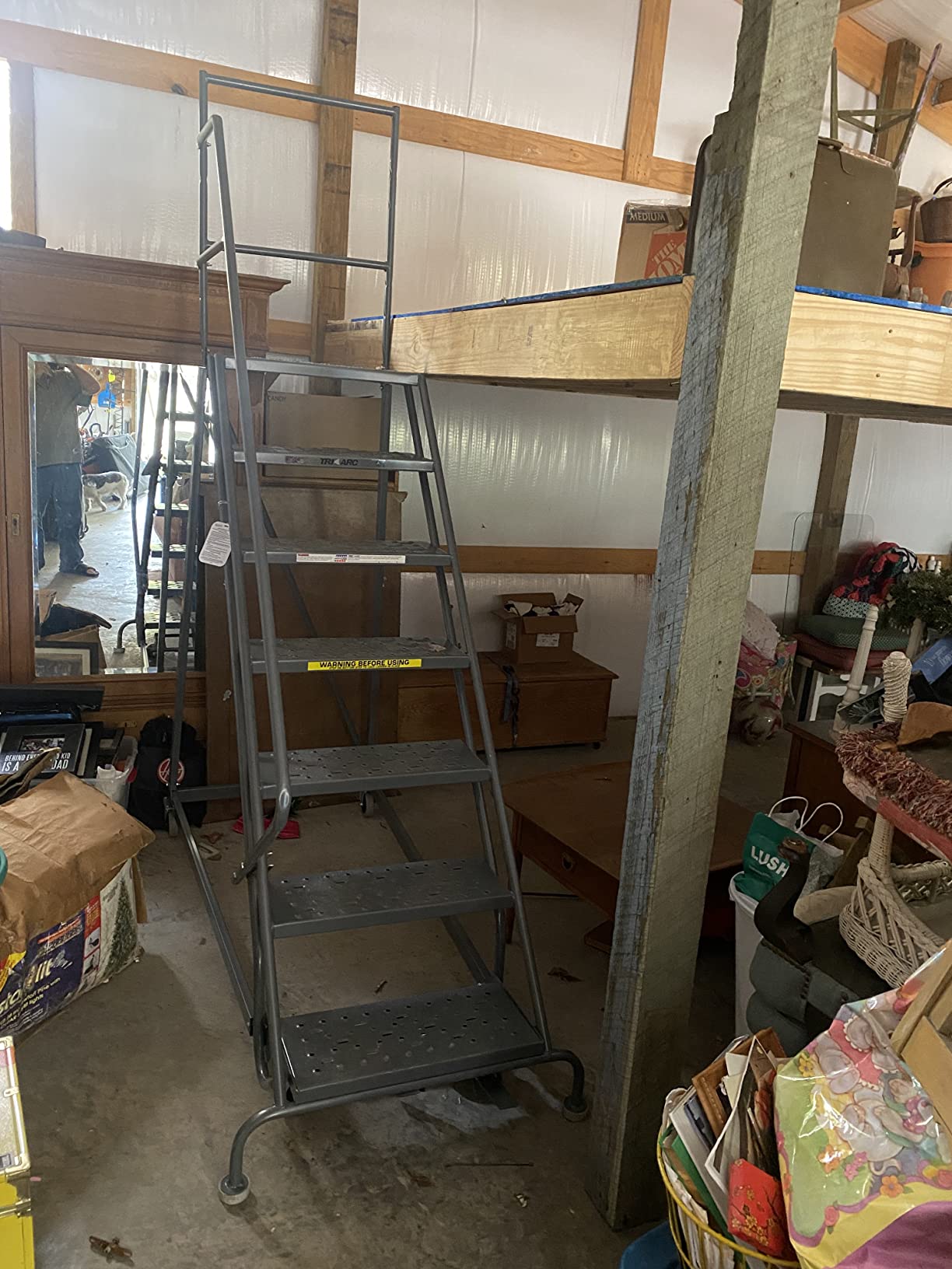 Tri-Arc KDEC109246 9-Step Forward Descent Safety Angle Steel Rolling Industrial and Warehouse Ladder with Perforated Tread, 24-Inch Wide Steps customer photo 2