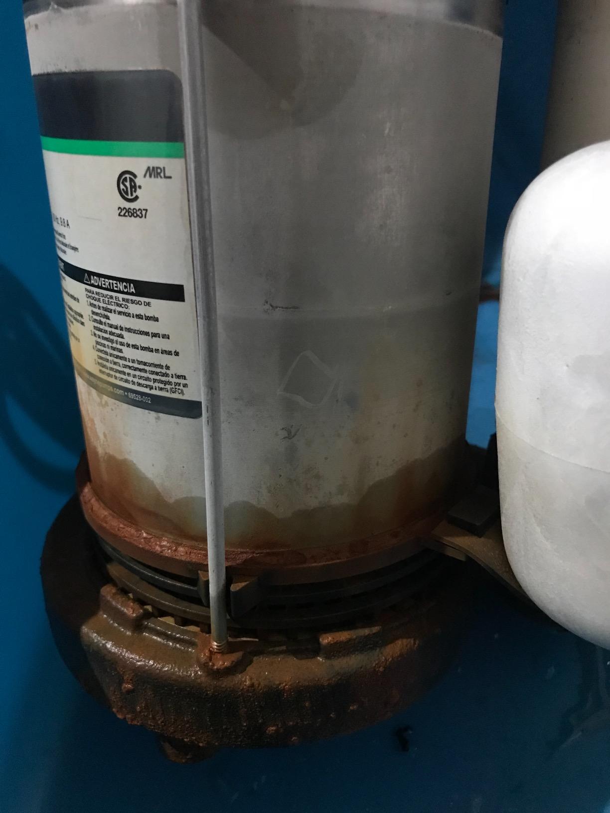 WAYNE CDU1000 1 HP Submersible Sump Pump - Cast Iron & Stainless Steel, Integrated Vertical Float Switch, 6,100 GPH, 5-Year Warranty, Assembled in USA customer photo 2