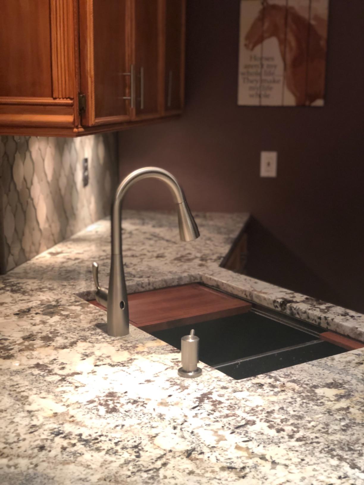 Ruvati 32-in Stainless Steel Undermount Workstation Kitchen Sink - RVH8300 customer photo 2