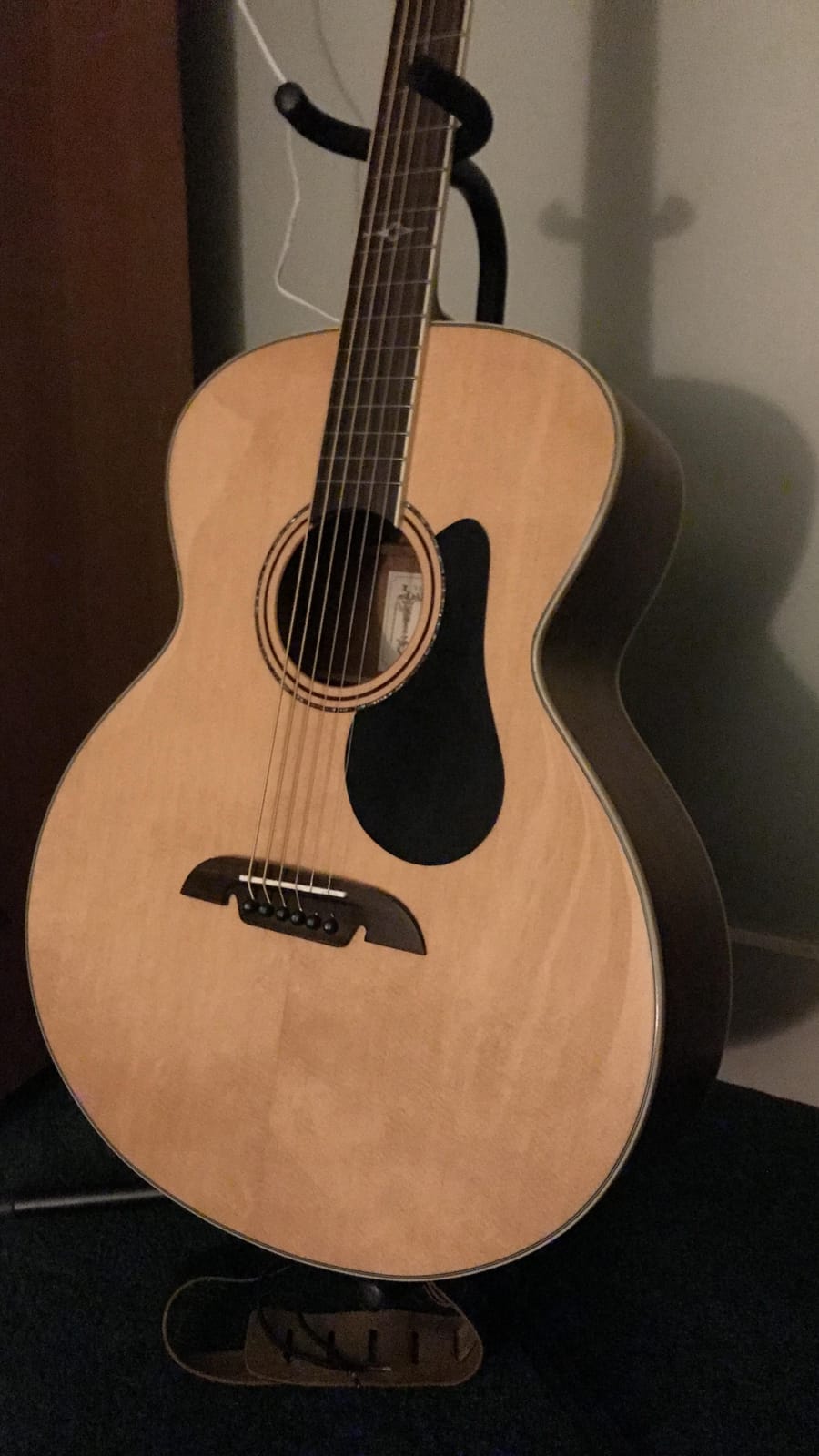Alvarez ABT60 Artist Series Baritone Acoustic Guitar customer photo 1