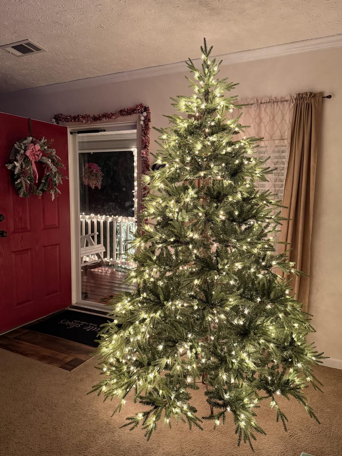 National Tree Company 7.5ft Pre-Lit Fraser Grande Artificial Christmas Tree | 1,000 Clear Lights, 3,719 Tips, Includes Stand, Green customer photo 1