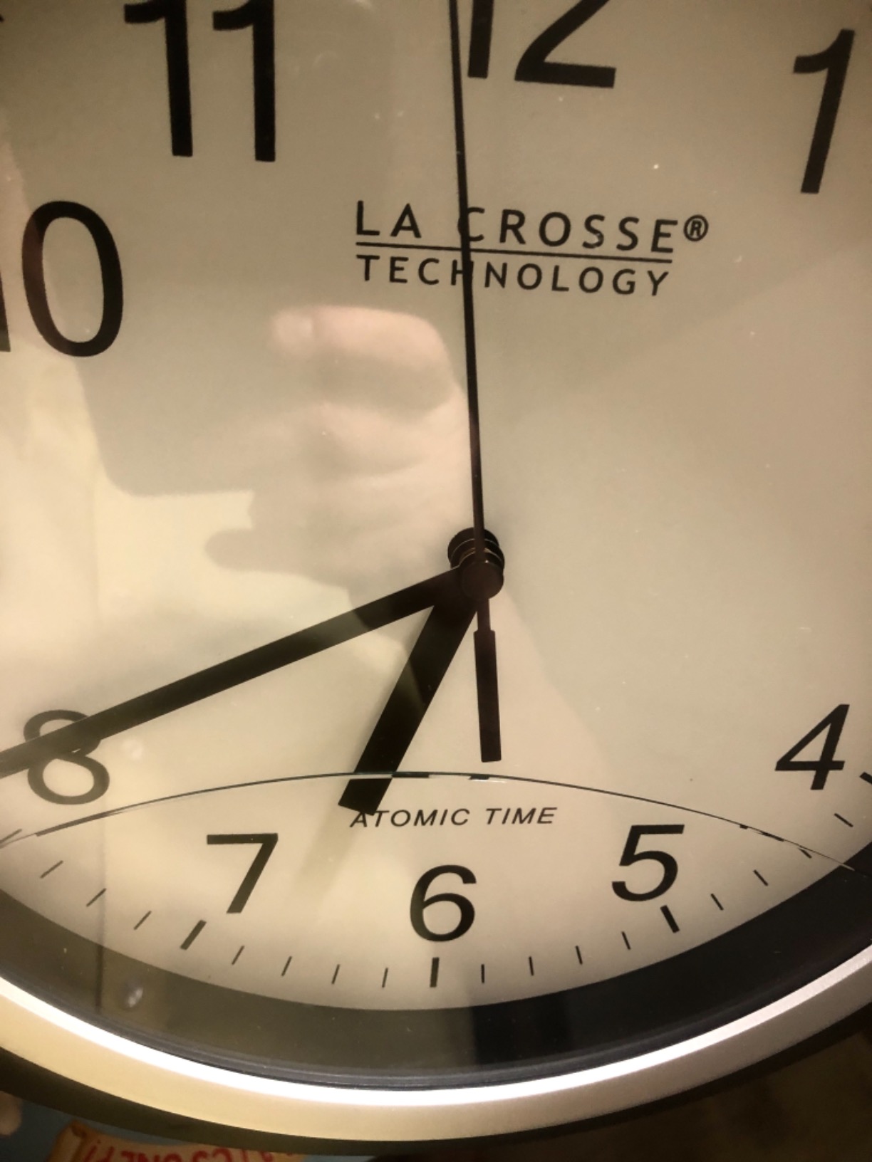 La Crosse Technology WT-3129B 12 Inch Atomic Analog Wall Clock, Pack of 1, Black customer photo 2
