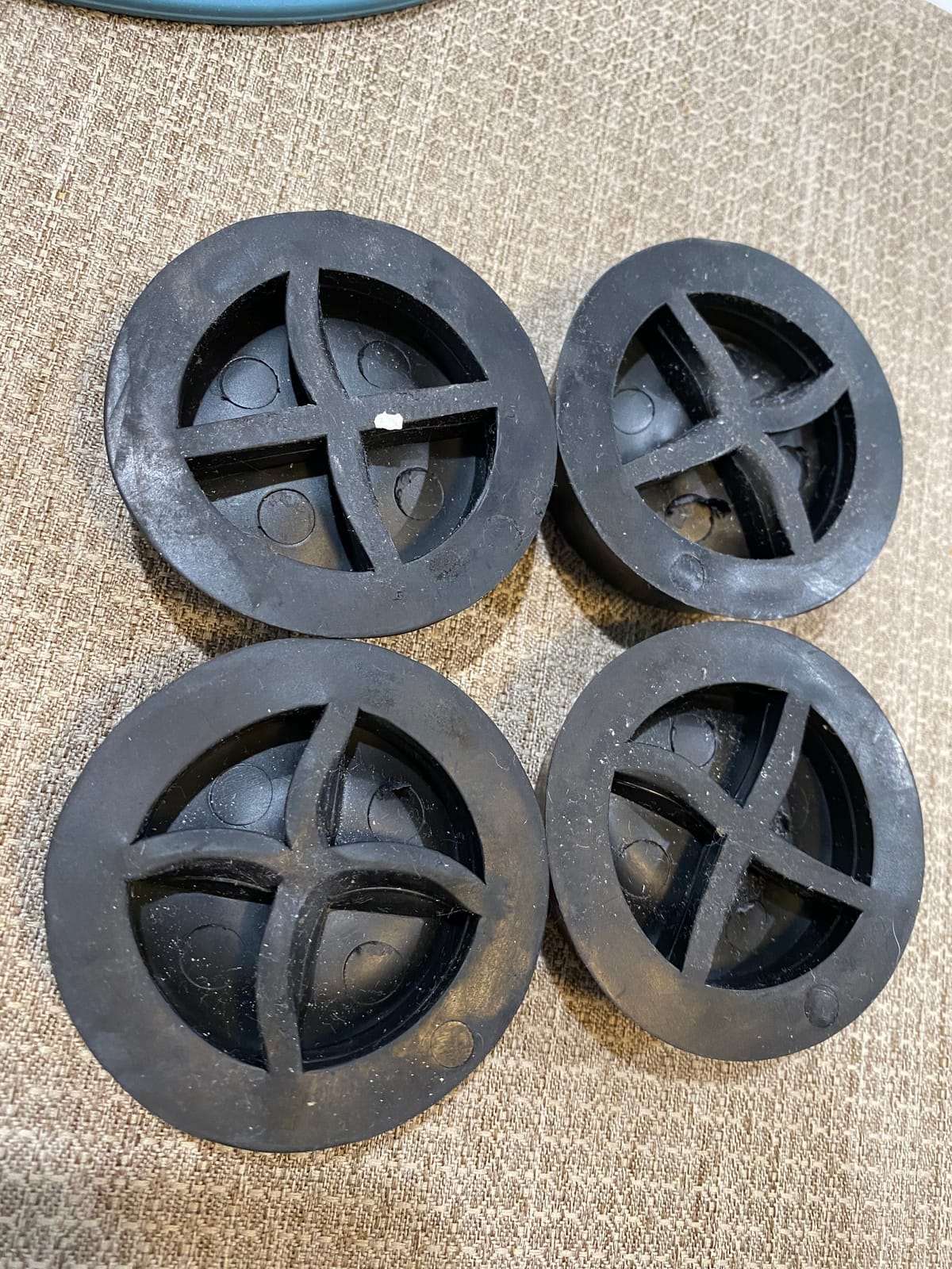 IdeaWorks Washing Machine Anti-Vibration Pads - 4 pc set, Black (JB6368) customer photo 1