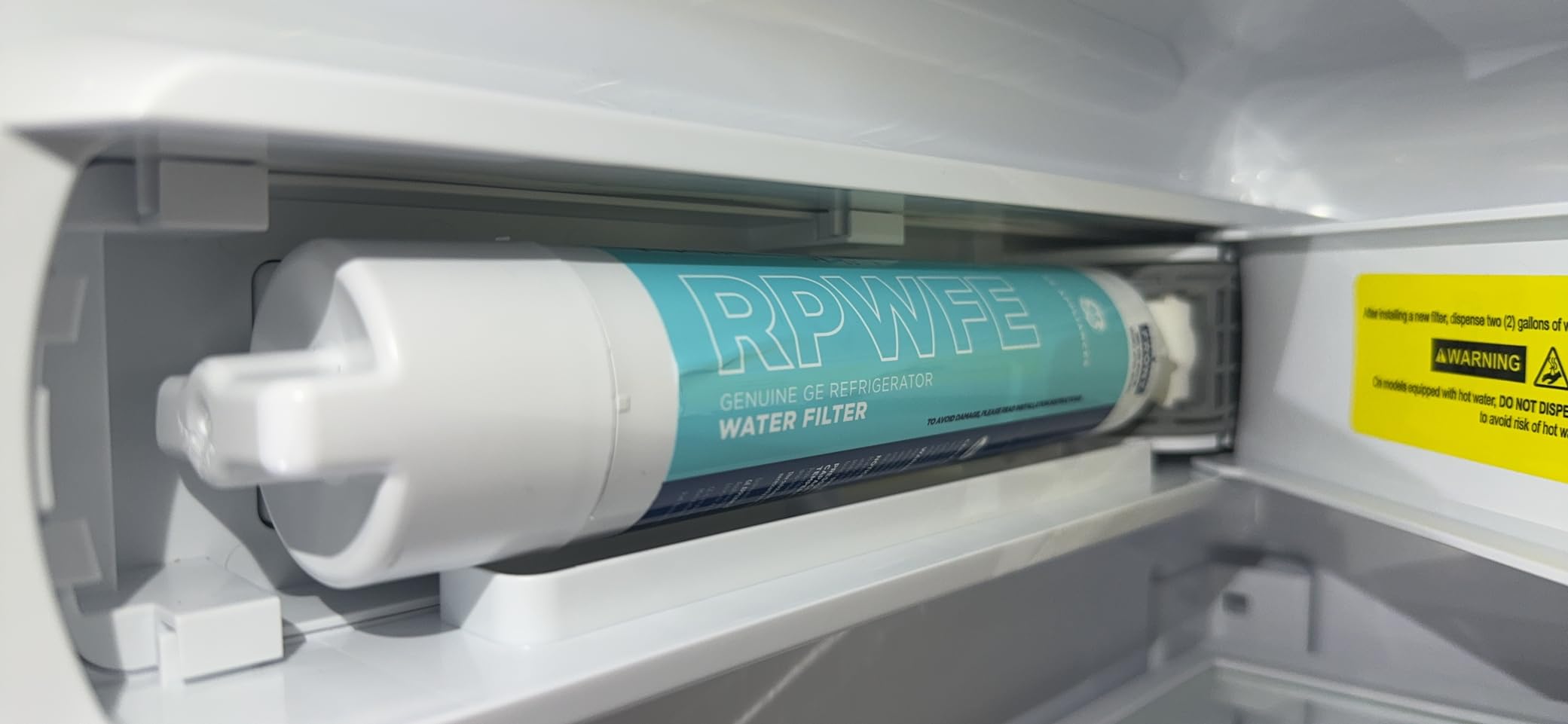 GE RPWFE Refrigerator Water Filter, Genuine Replacement Filter, Certified to Reduce Lead, Sulfur, and 50+ Other Impurities, Replace Every 6 Months for Best Results, Pack of 1 customer photo 2