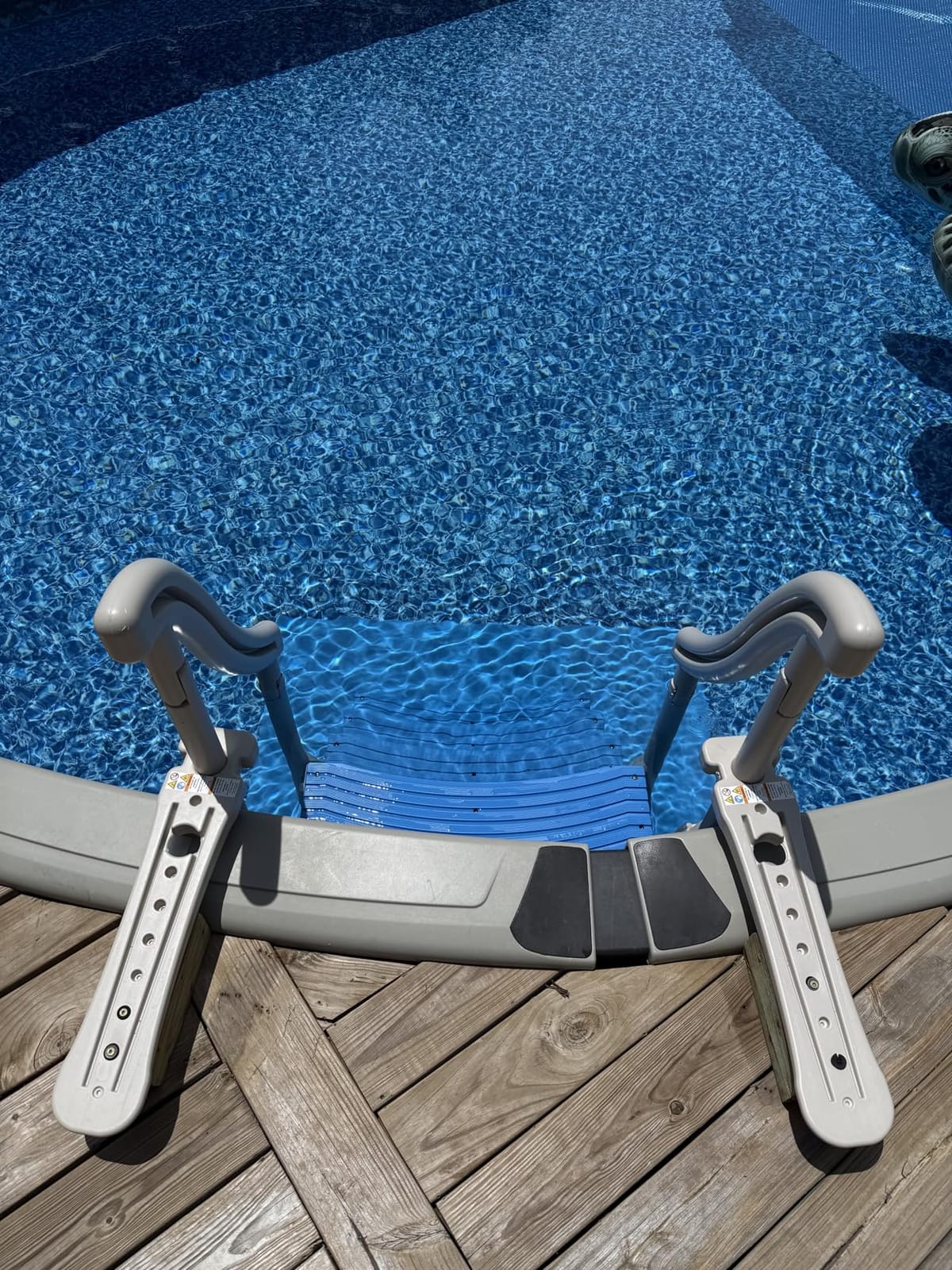 Confer Plastics Curve CCX-AG Drop in Above Ground Pool Step with Grey Treads - Base Step customer photo 2