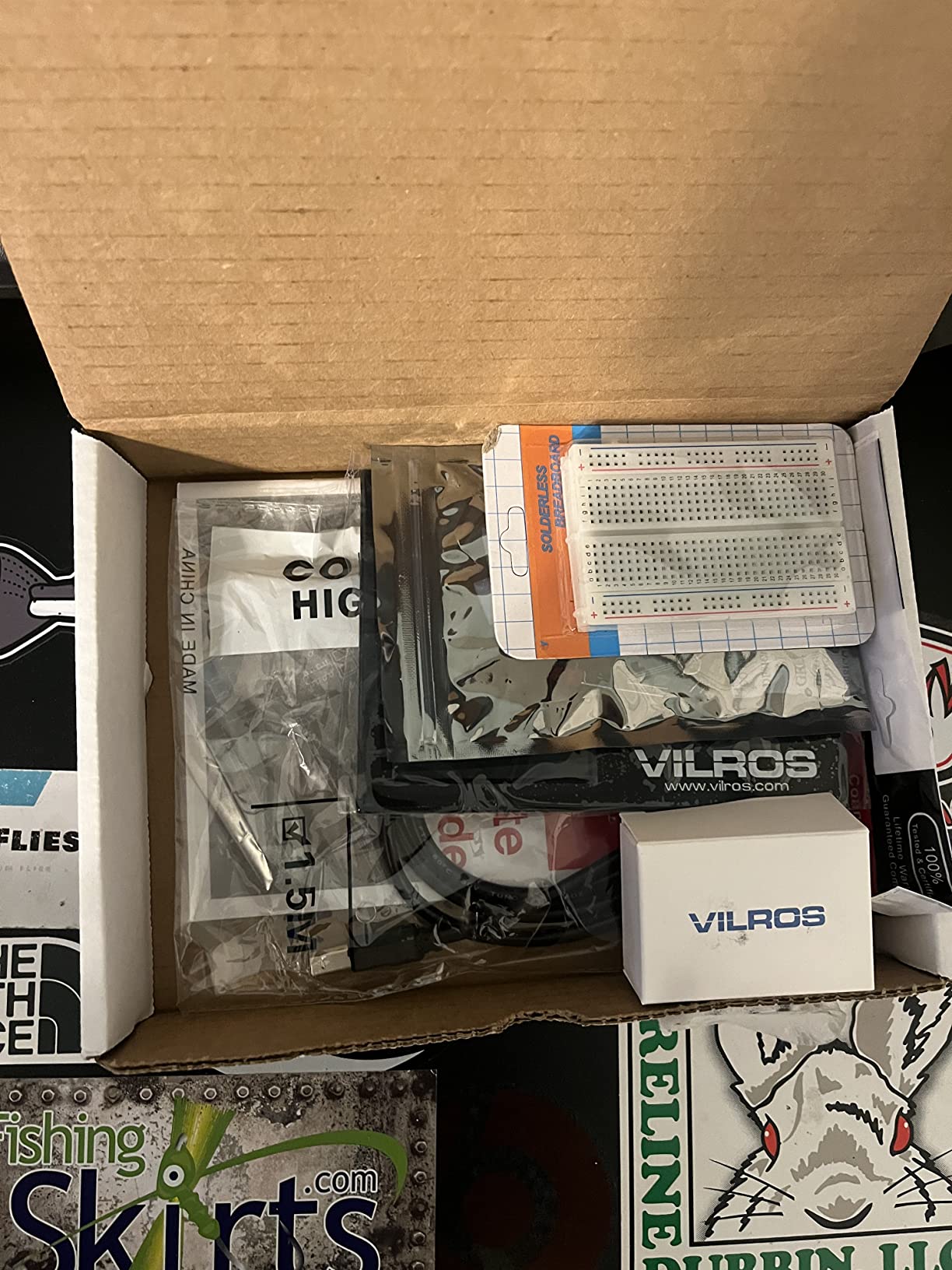 Arduino Uno Starter Kit - Includes Arduino Uno R3 Board, 190+ Electronics Components, Breadboard, Jumper Wires, DC Motor, Servo, Relay, Full-Color 72 Page Manual [190+ Pieces] customer photo 2