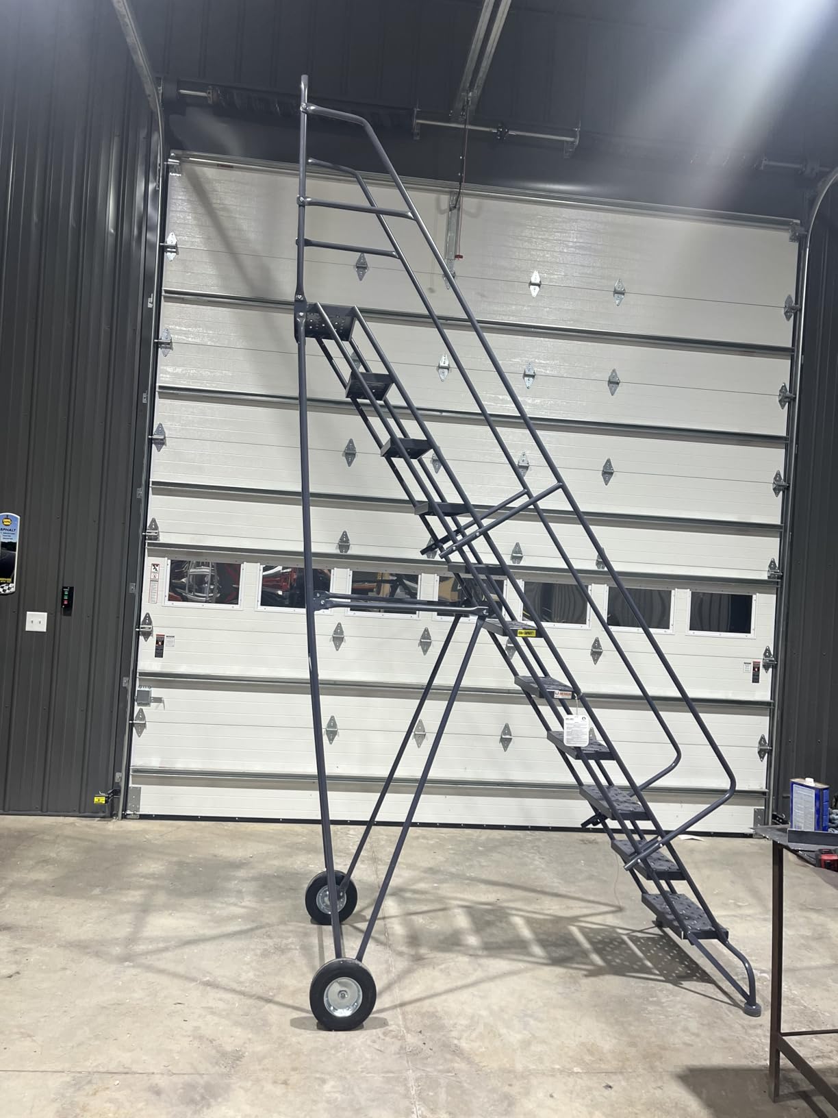 Tri-Arc KDRF110166 10-Step All-Terrain Roll and Fold Steel Industrial & Warehouse Ladder with Perforated Tread customer photo 1