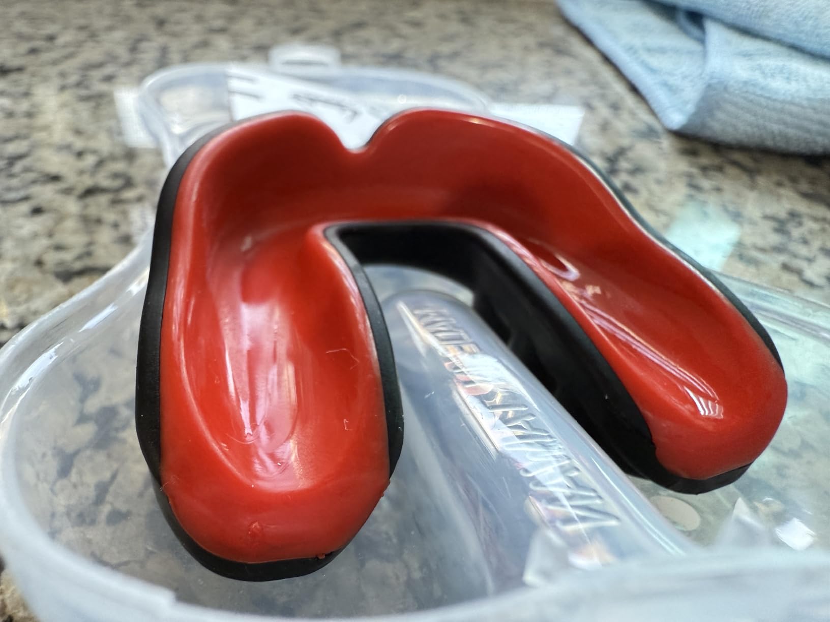 Venum Challenger Mouthguard - Black/Ice customer photo 1