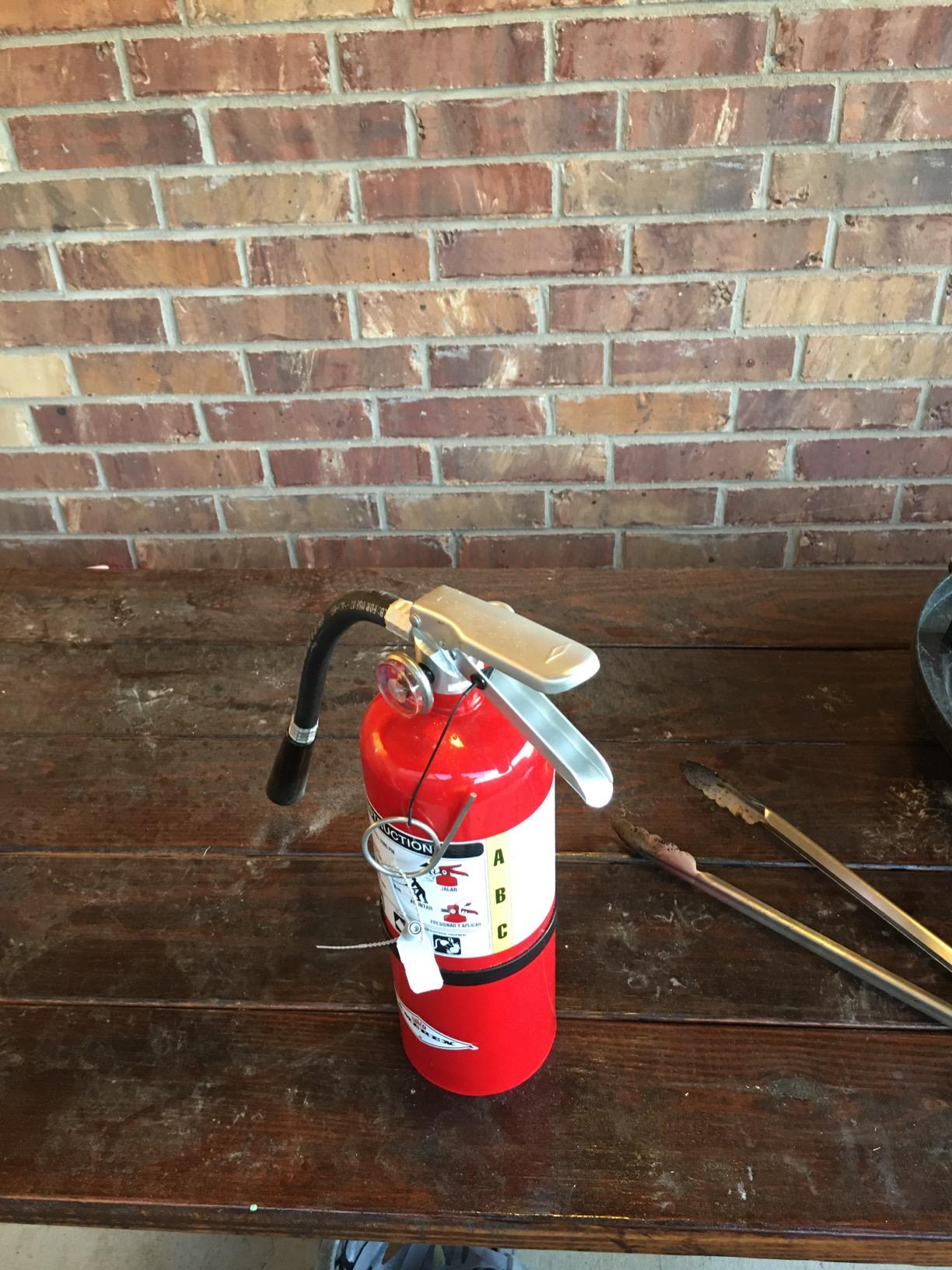 Amerex B500 Fire Extinguisher, 5 lb. ABC Dry Chemical | Rechargeable all-metal 5 lb ABC extinguisher, UL rated 2A:10B:C customer photo 1