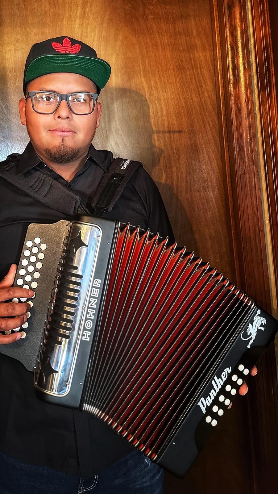 Hohner 3100FB Panther Diatonic Button Accordion in F key accordion Bundle with Accordion Gig Bag customer photo 1