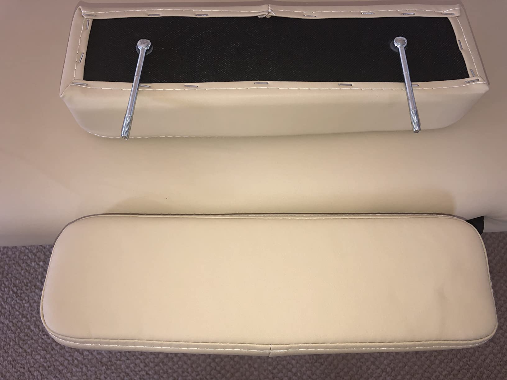 Saloniture Professional Portable Folding Massage Table with Carrying Case - Black customer photo 1