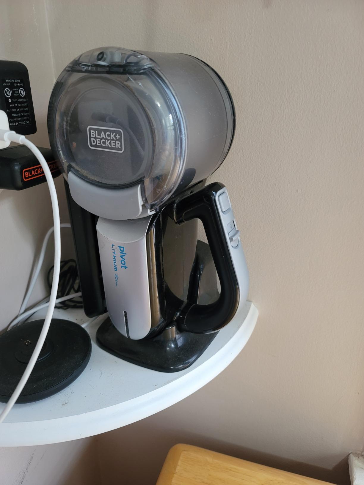 BLACK+DECKER dust buster PIVOT VAC Handheld Vacuum Cordless, Car Vacuum Portable Rechargeable, Extendible Crevice Tool and 200 Degree Pivoting Nozzle, Strong Suction, Lightweight (BDH2000PL) customer photo 2