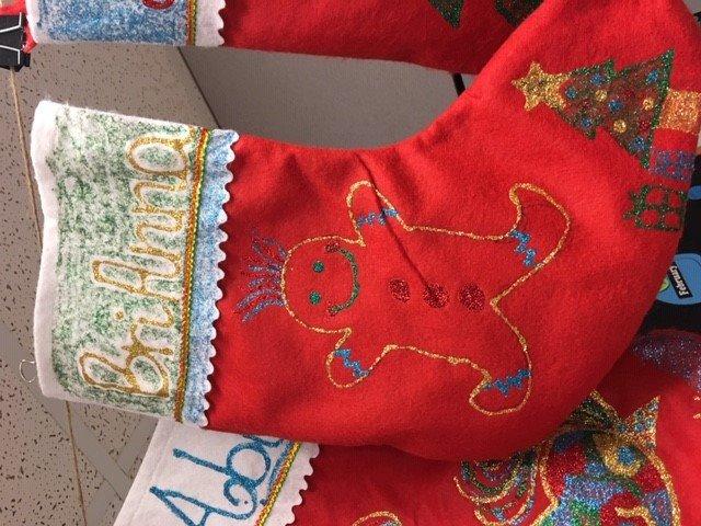 Windy City Novelties 12 Pack Red Felt 15