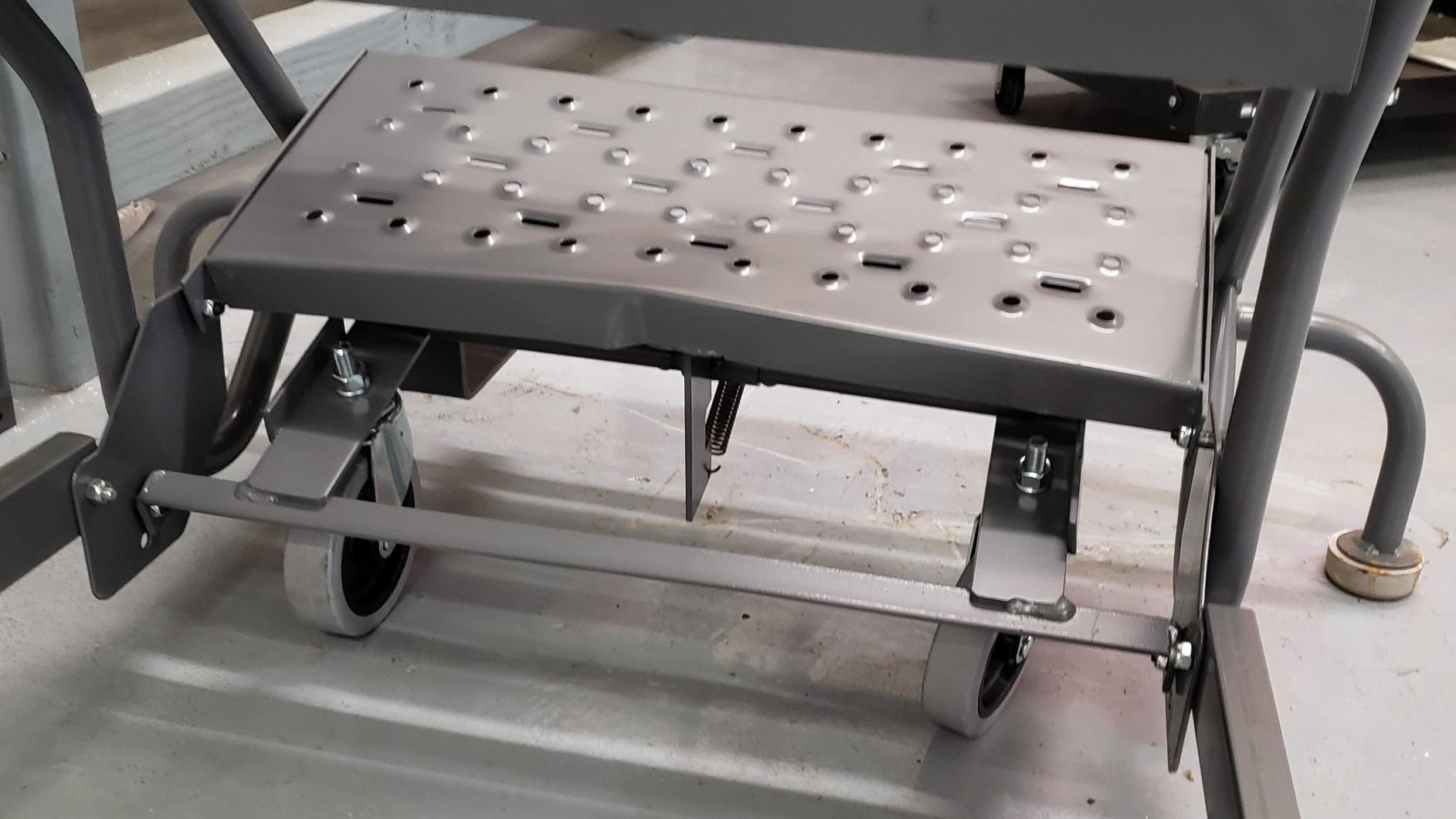 Tri-Arc UKDEC113246 U-Design Configurable 13-Step Forward Descent Incline Rolling Ladder with 24