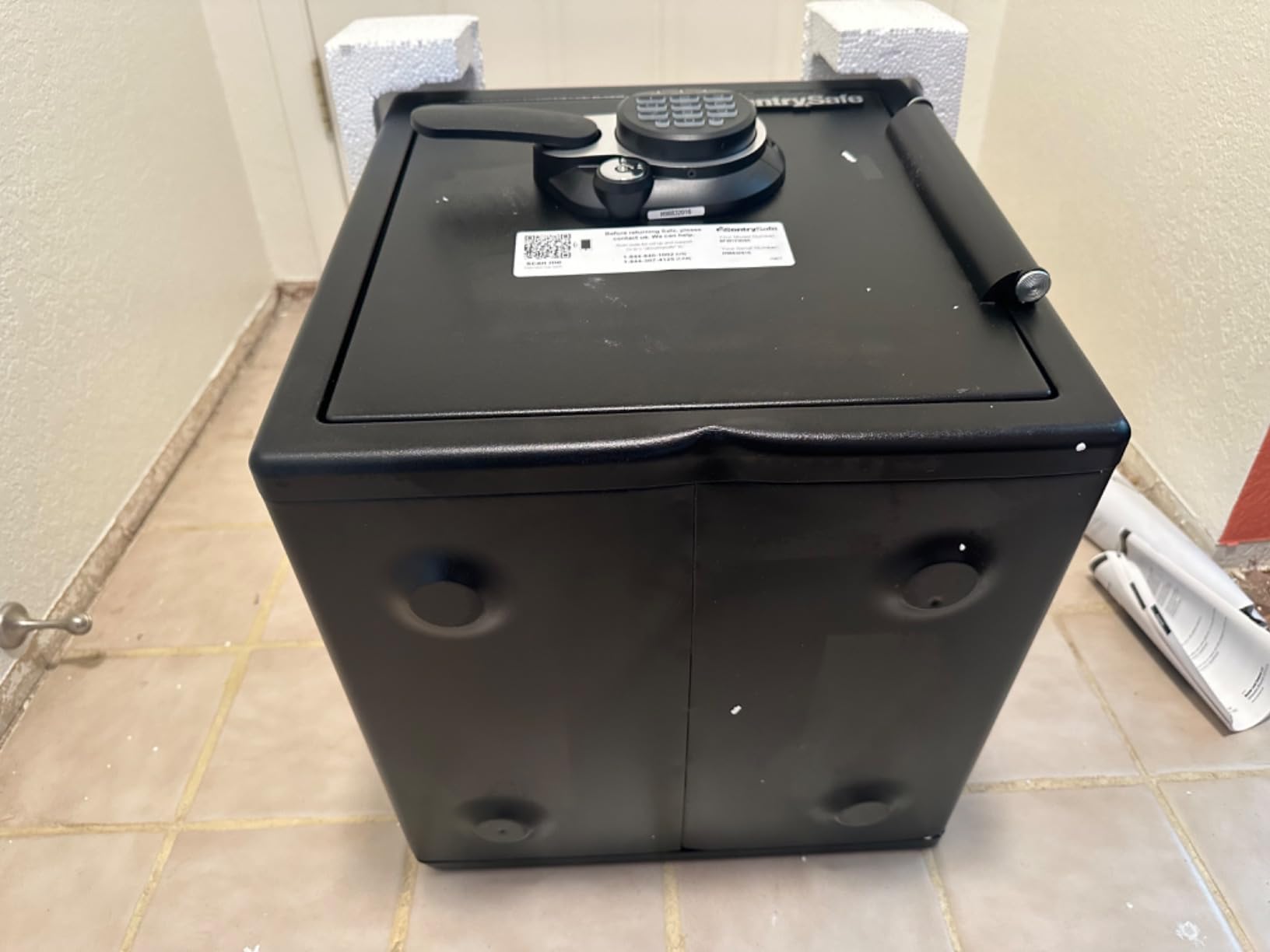 SentrySafe Fireproof and Waterproof Black Steel Home Safe with Digital Keypad Lock and Organization Trays for Money, Documents, 1.23 Cubic Feet, SFW123EU customer photo 2