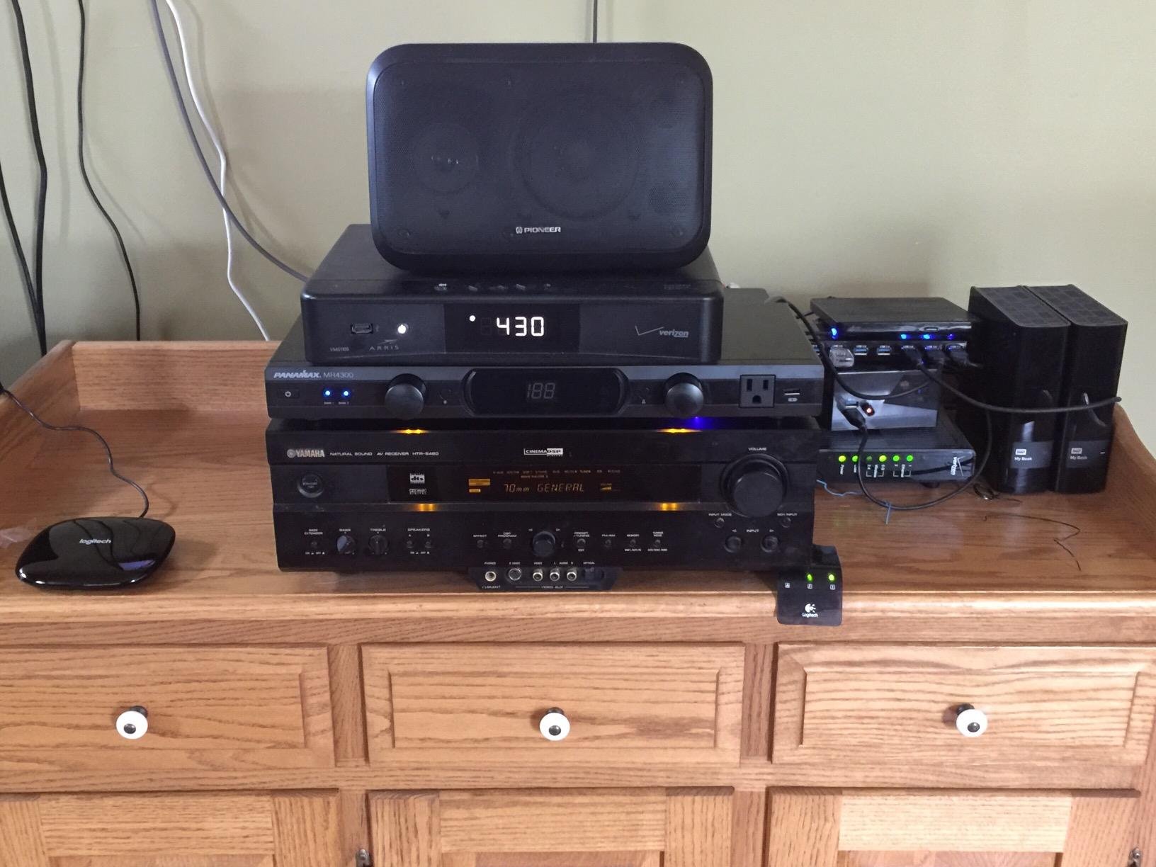 Harmony Hub for Control of 8 Home Entertainment Devices customer photo 1