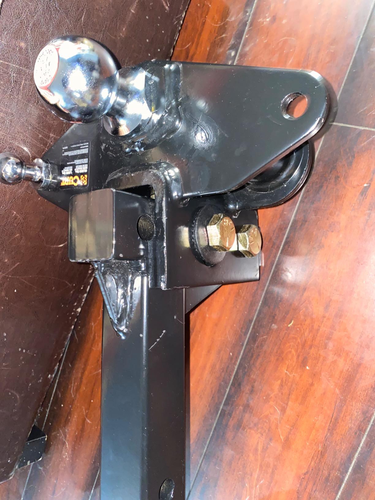 CURT 17062 Round Bar Weight Distribution Hitch with Sway Control, 10,000 lb | 800-1,000 lb Tongue Weight, Lubrication Zerk, Forged Spring Bars, 2
