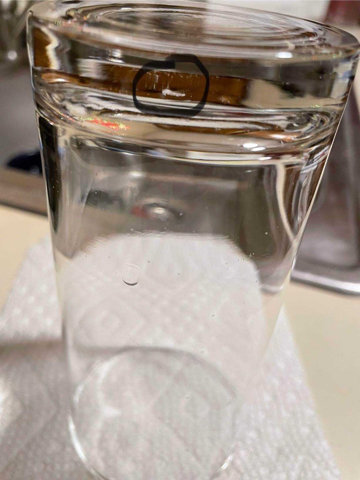 Heavy Base Drinking Glasses Set of 8, Weighted Clear Water Cups | 15.5 oz Capacity for Water, Juice, Soda, Cocktails, and More with Weighted Base and Dishwasher-Safe Cleanup customer photo 1